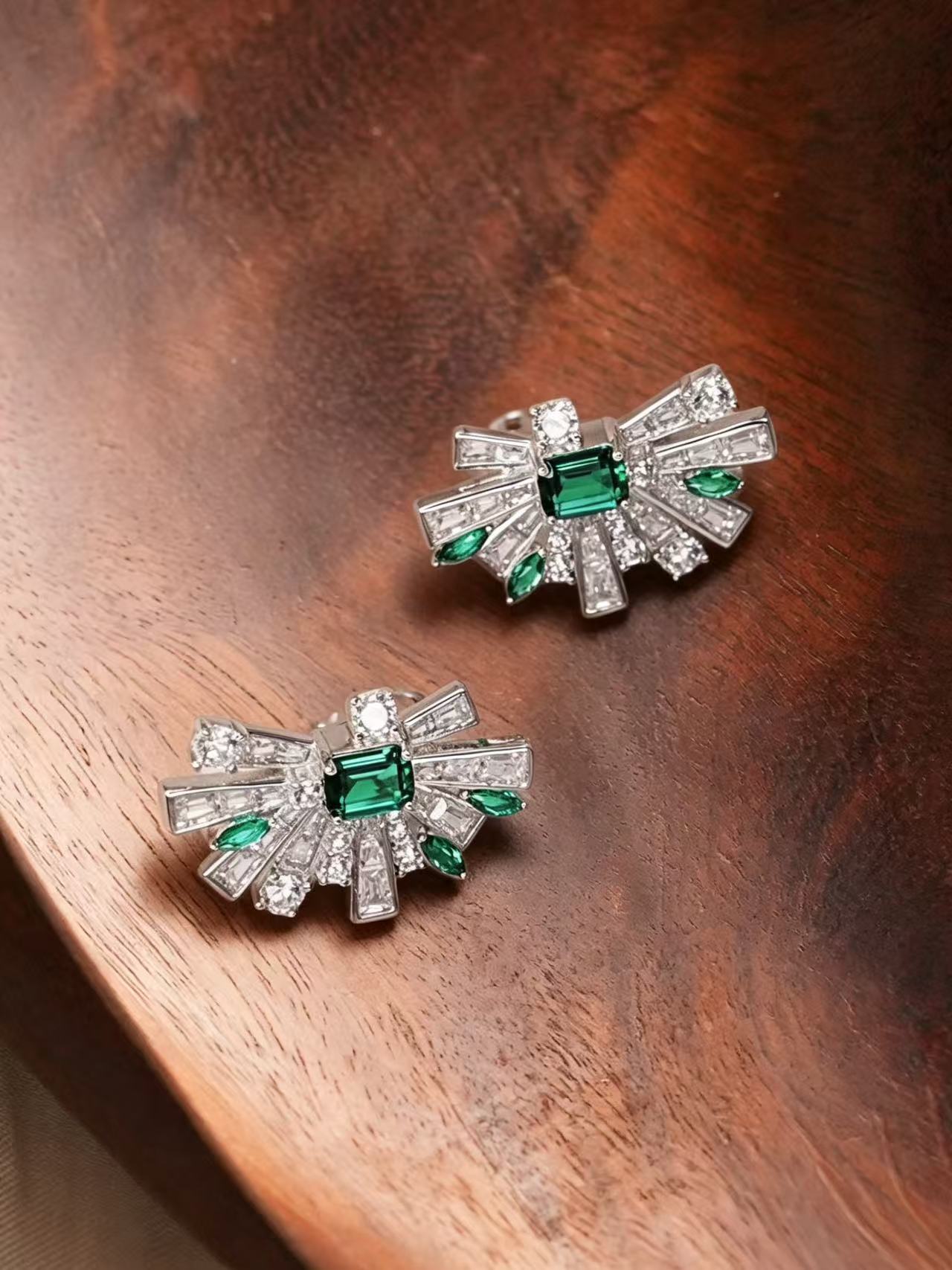 Emerald Brilliant Cut Emerald Earring - Green Glow Star Shine