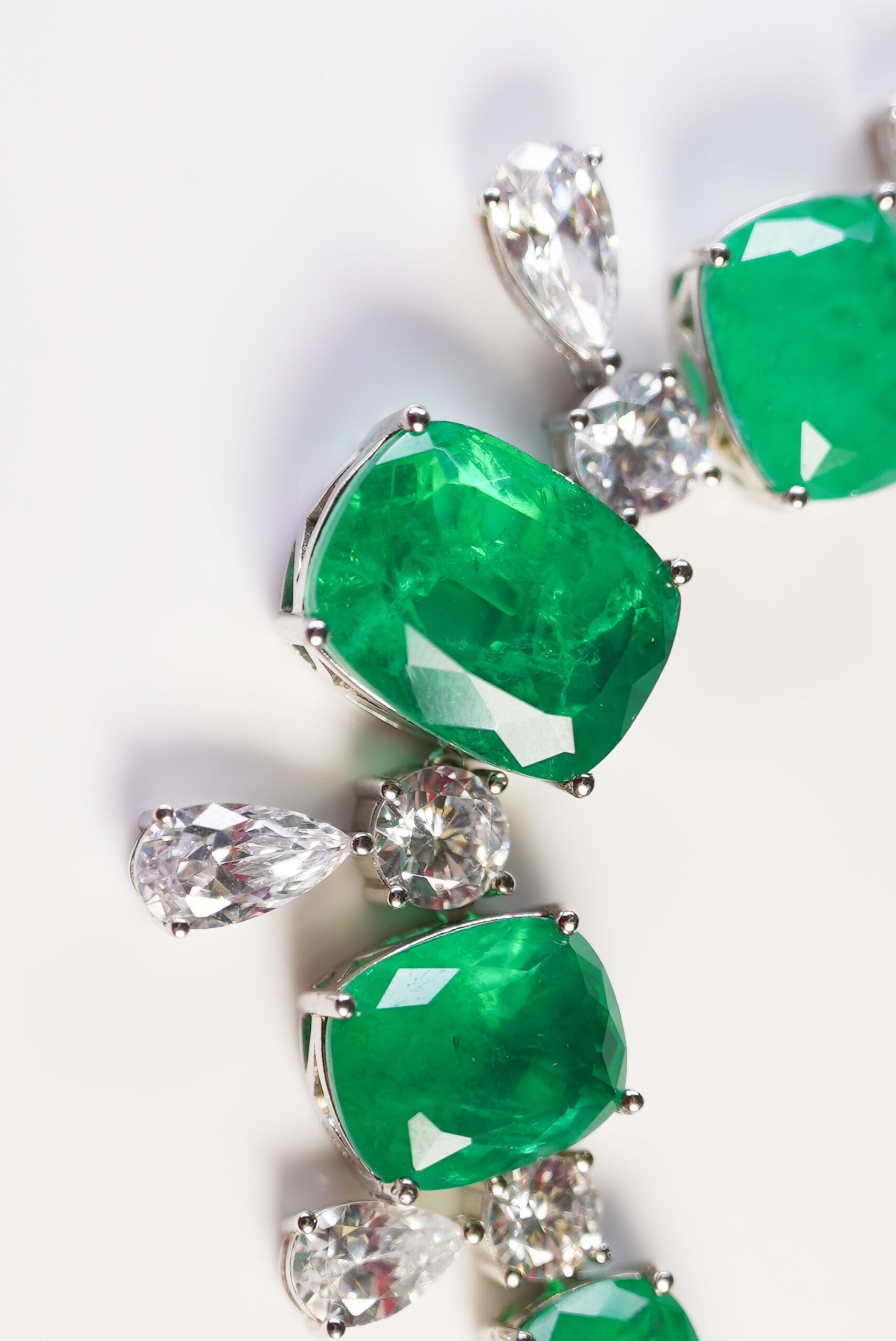 Verdant Oasis Emerald Necklace