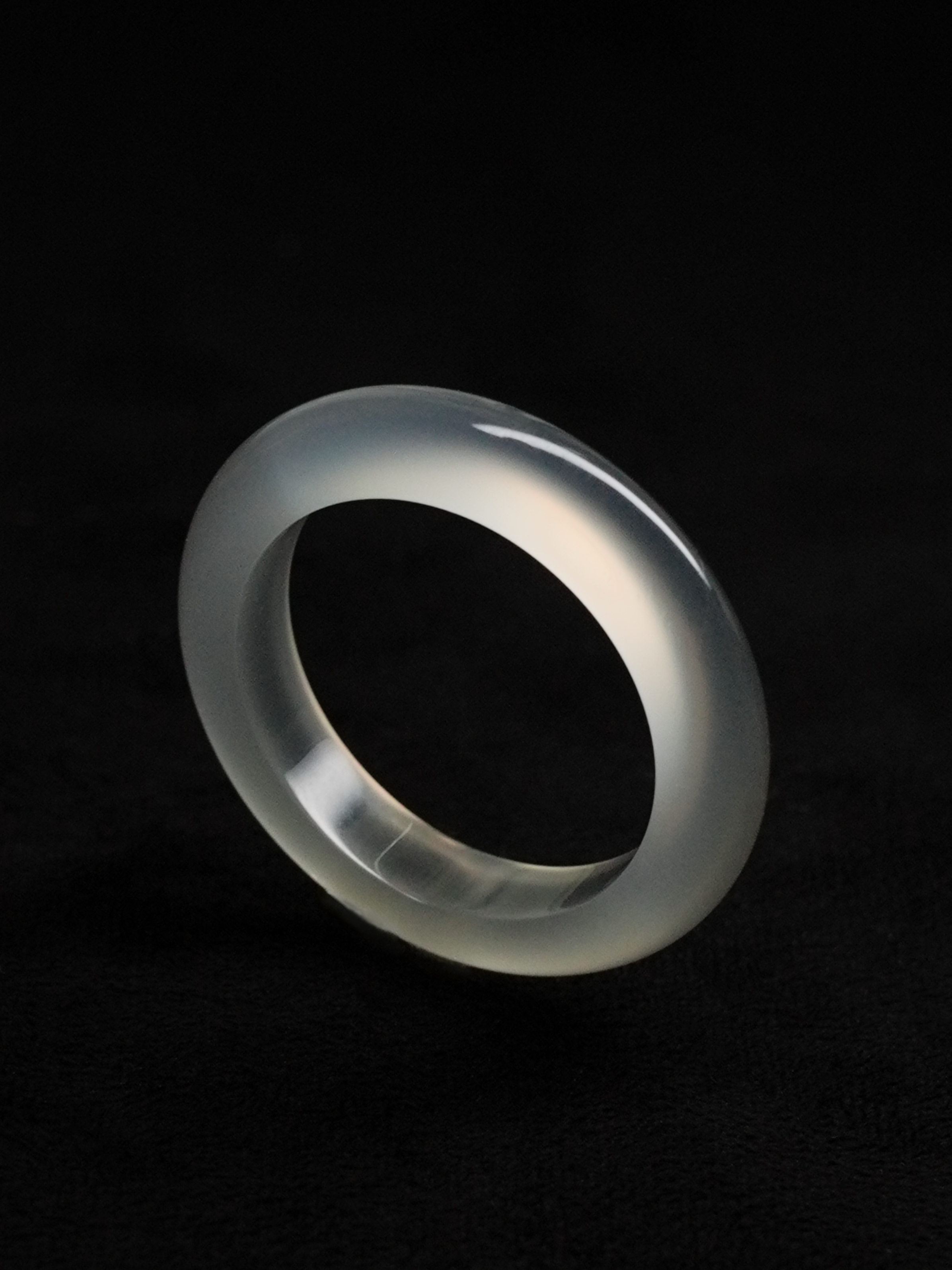 360-Degree Cabochon Agate Ring