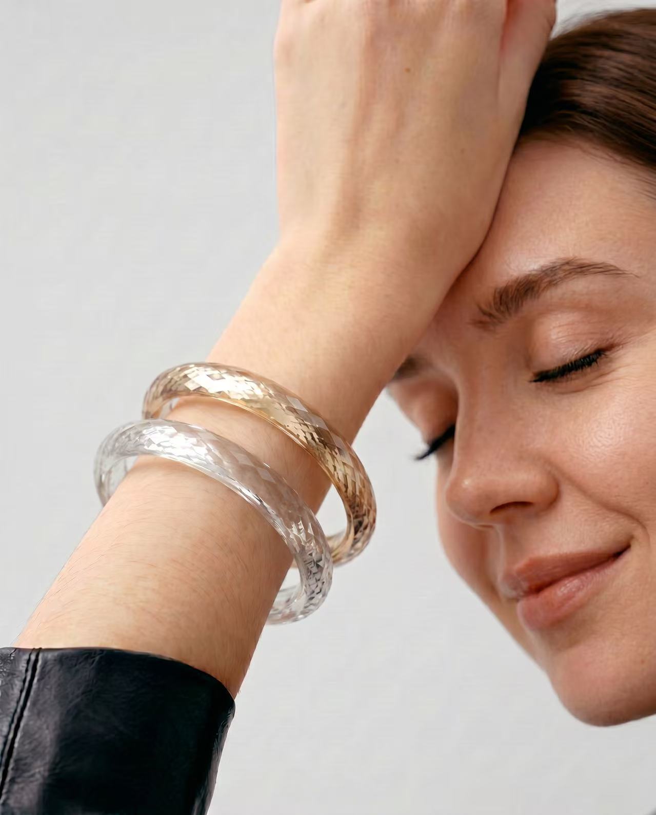 360-Degree Faceted Moissanite Bangle - Champagne Gold