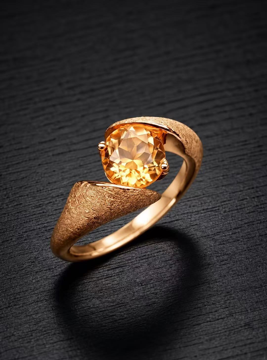 Citrine-Round Brilliant Cut Ring-Sculpture of Lighting