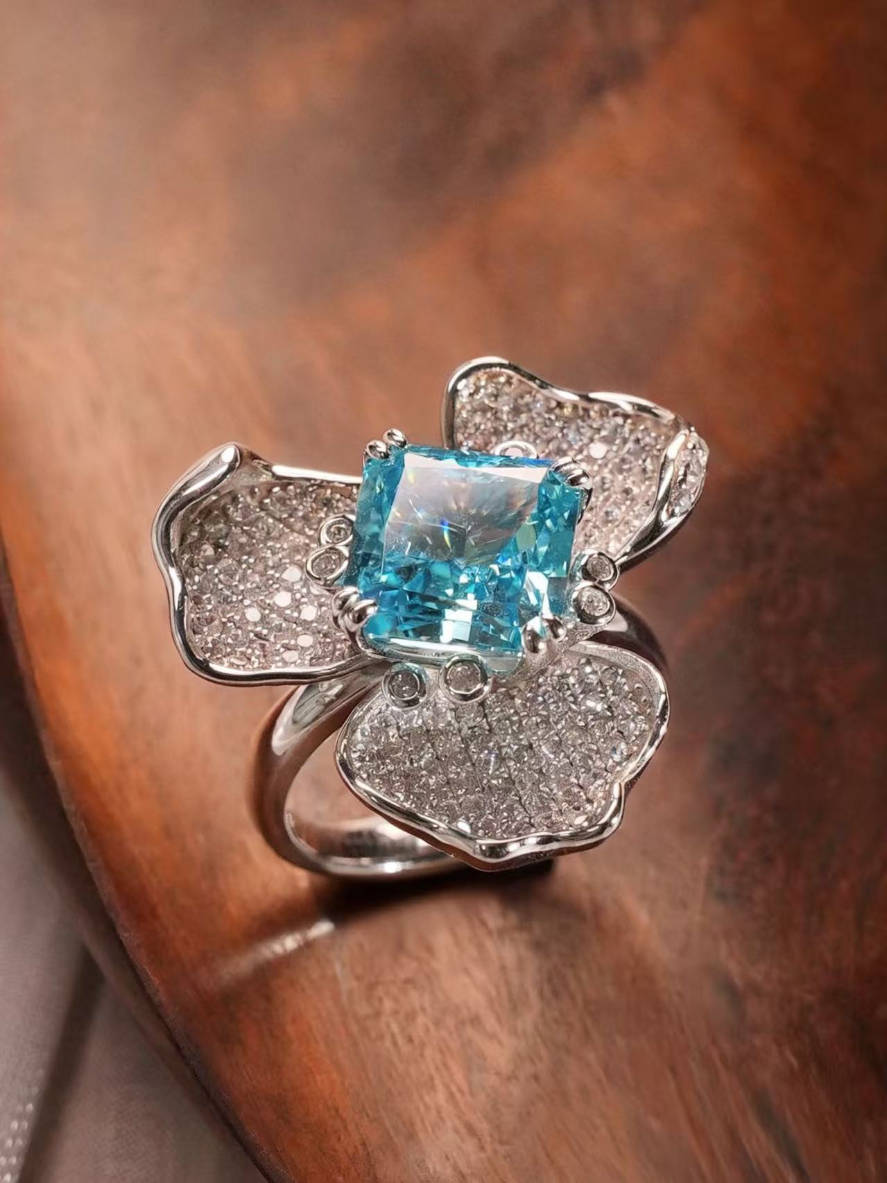 Cushion Brilliant Cut Cubic Zirconia Ring - Blue Mirage