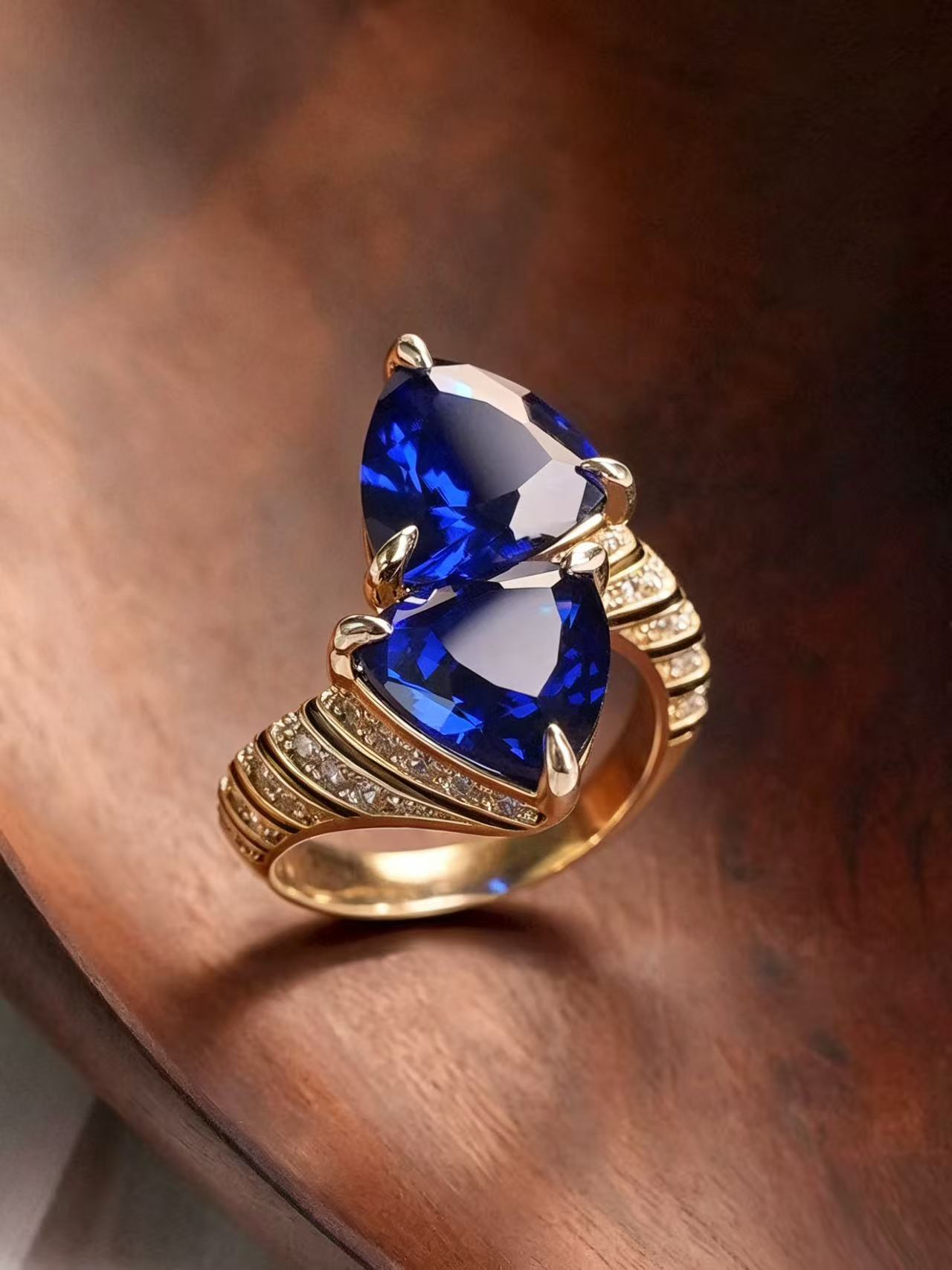 Trilliant Brilliant Cut Sapphire Ring - Ocean Echo