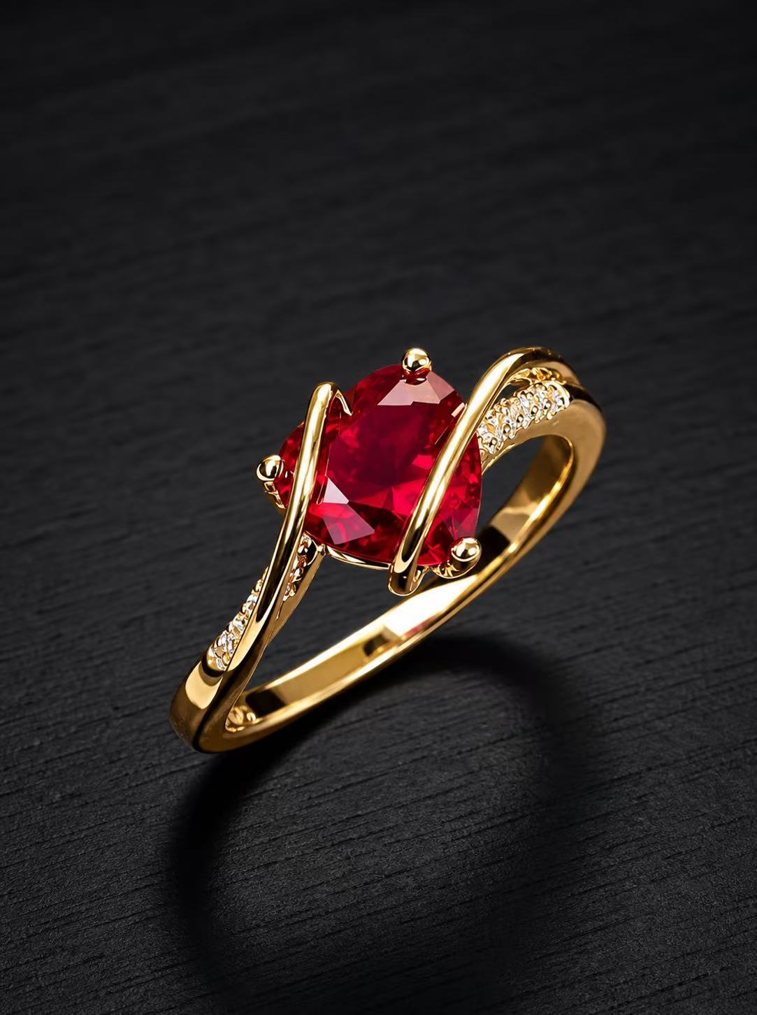 Ruby-Heart Brilliant Cut Ring-Crush on you