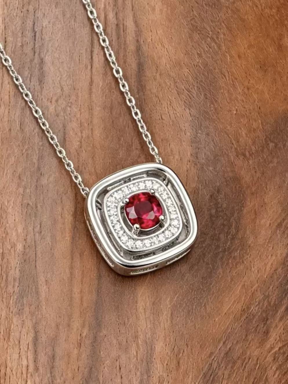 Round Brilliant Cut Ruby Necklace -  Cube Blaze