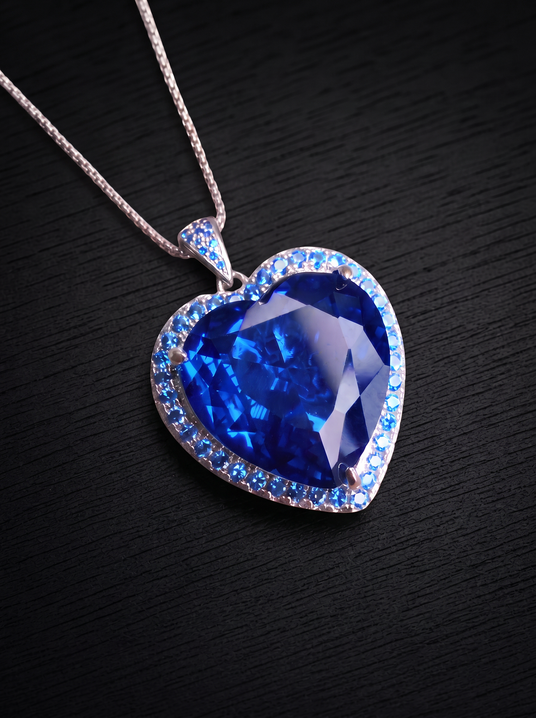 Royal Sapphire-Heart Brilliant Cut Necklace-Sapphire Devotion