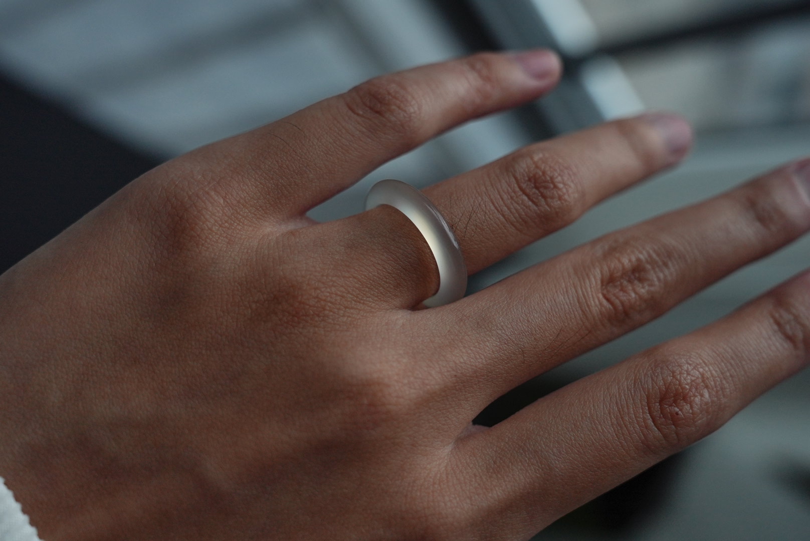 360-Degree Cabochon Agate Ring