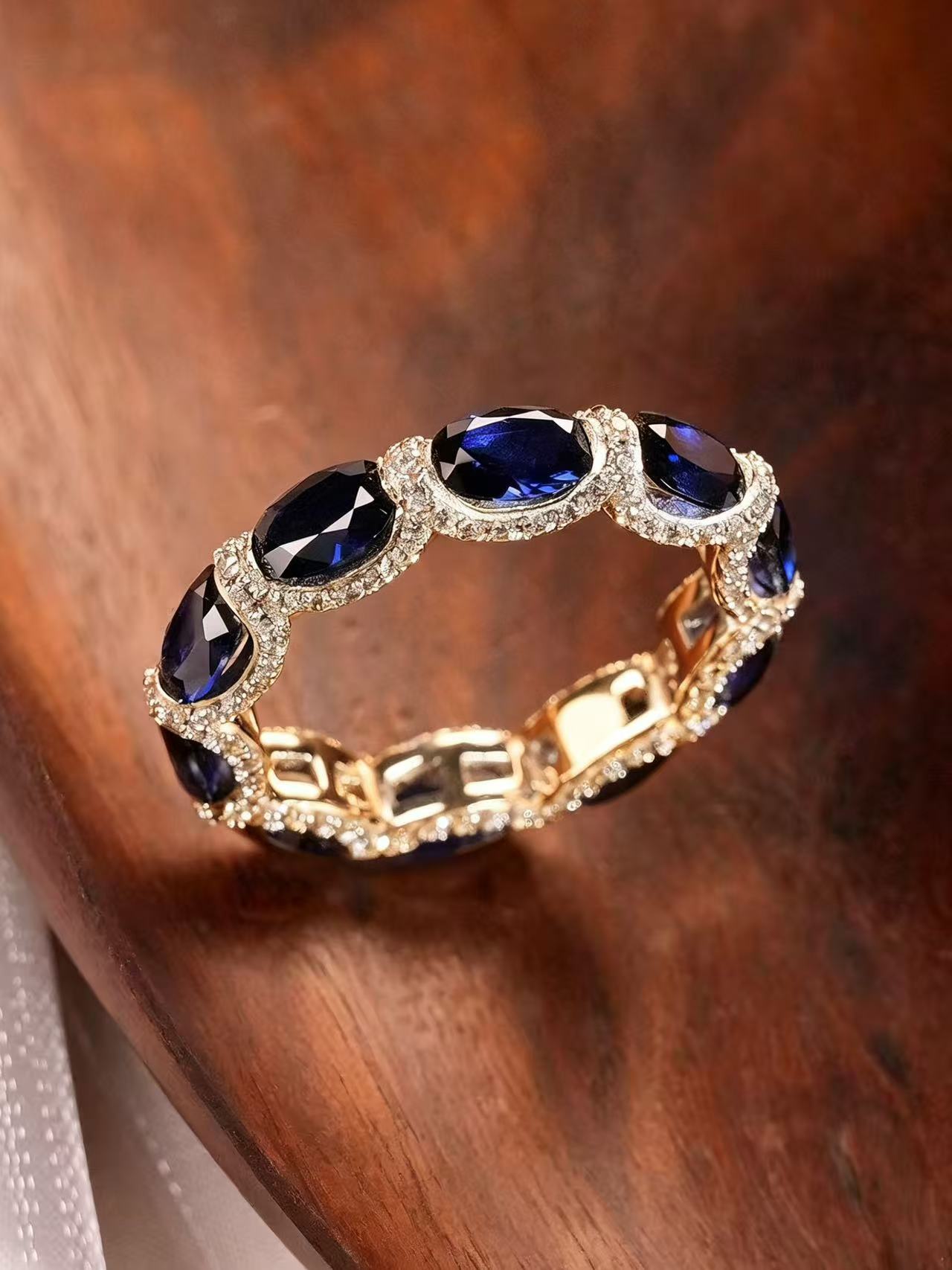 Oval Brilliant Cut Sapphire Ring - Supernova Waltz