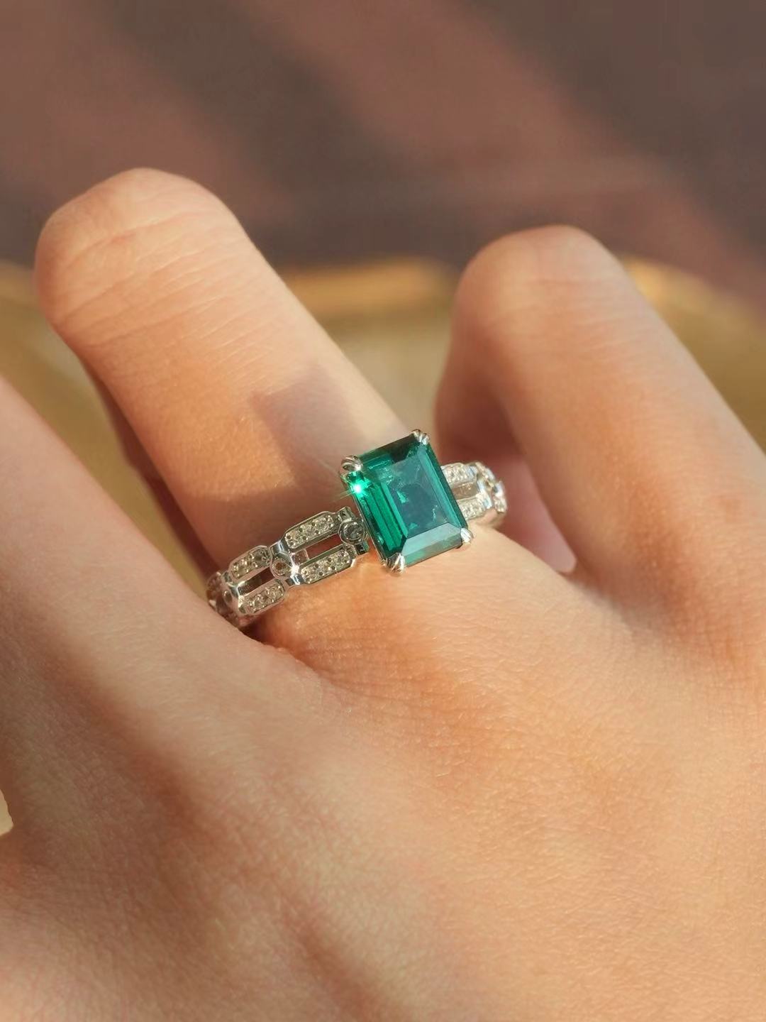 Emerald Brilliant Cut Emerald Ring - Verdant Poise
