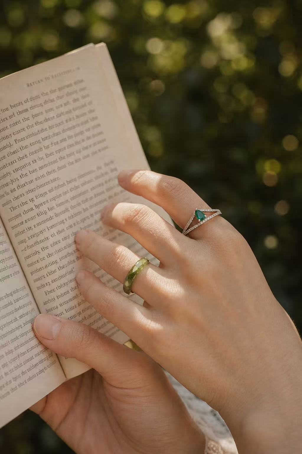 Pear Brilliant Cut Emerald Ring - Crowned Romance