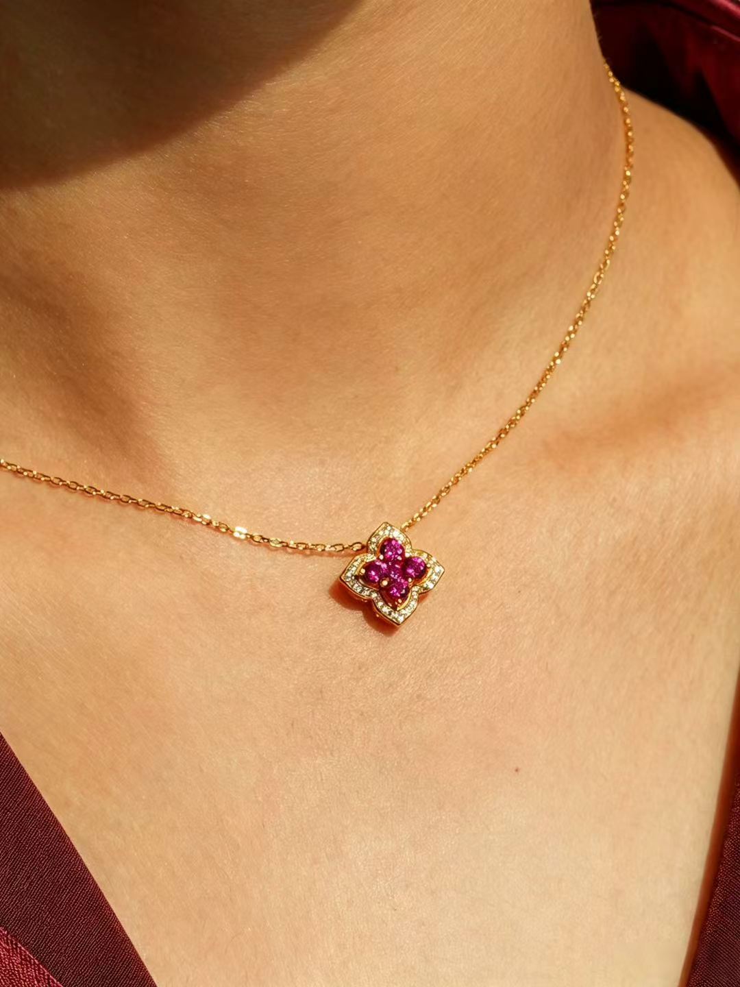Round Brilliant Cut Ruby Necklace - Lumina Flora