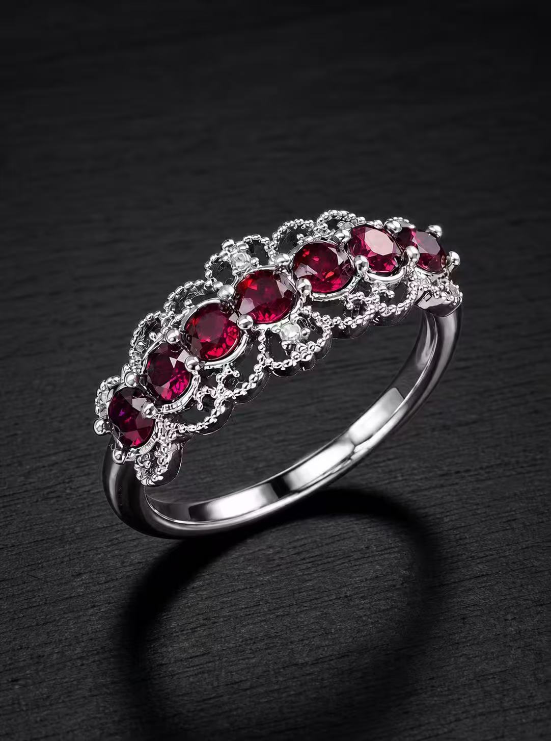 Garnet-Round Brilliant Cut Ring-Garnet Blossom