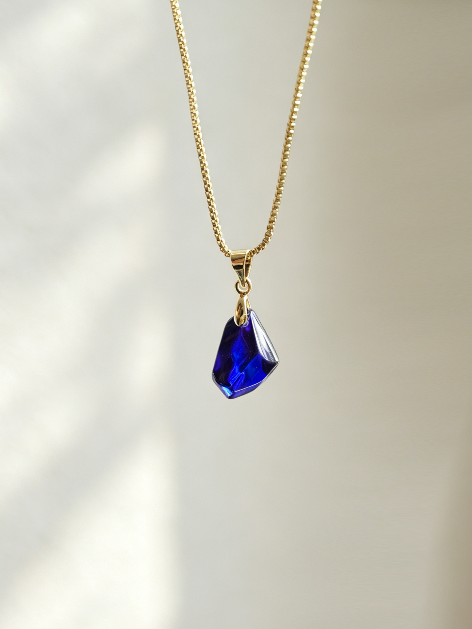 Free‑Form Faceted Cut Sapphire Necklace - Midnight Haze