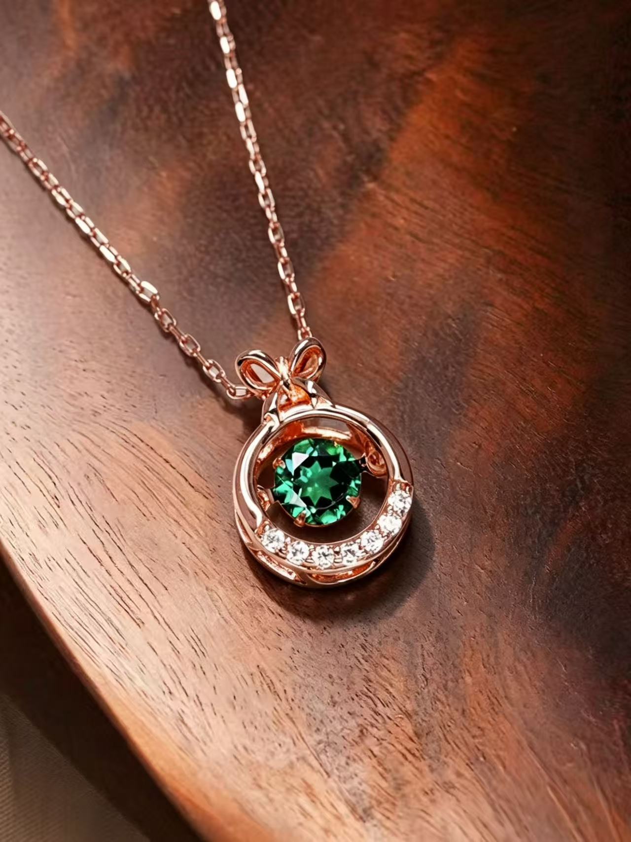 Round Brilliant Cut Emerald Necklace - Verdant Glow