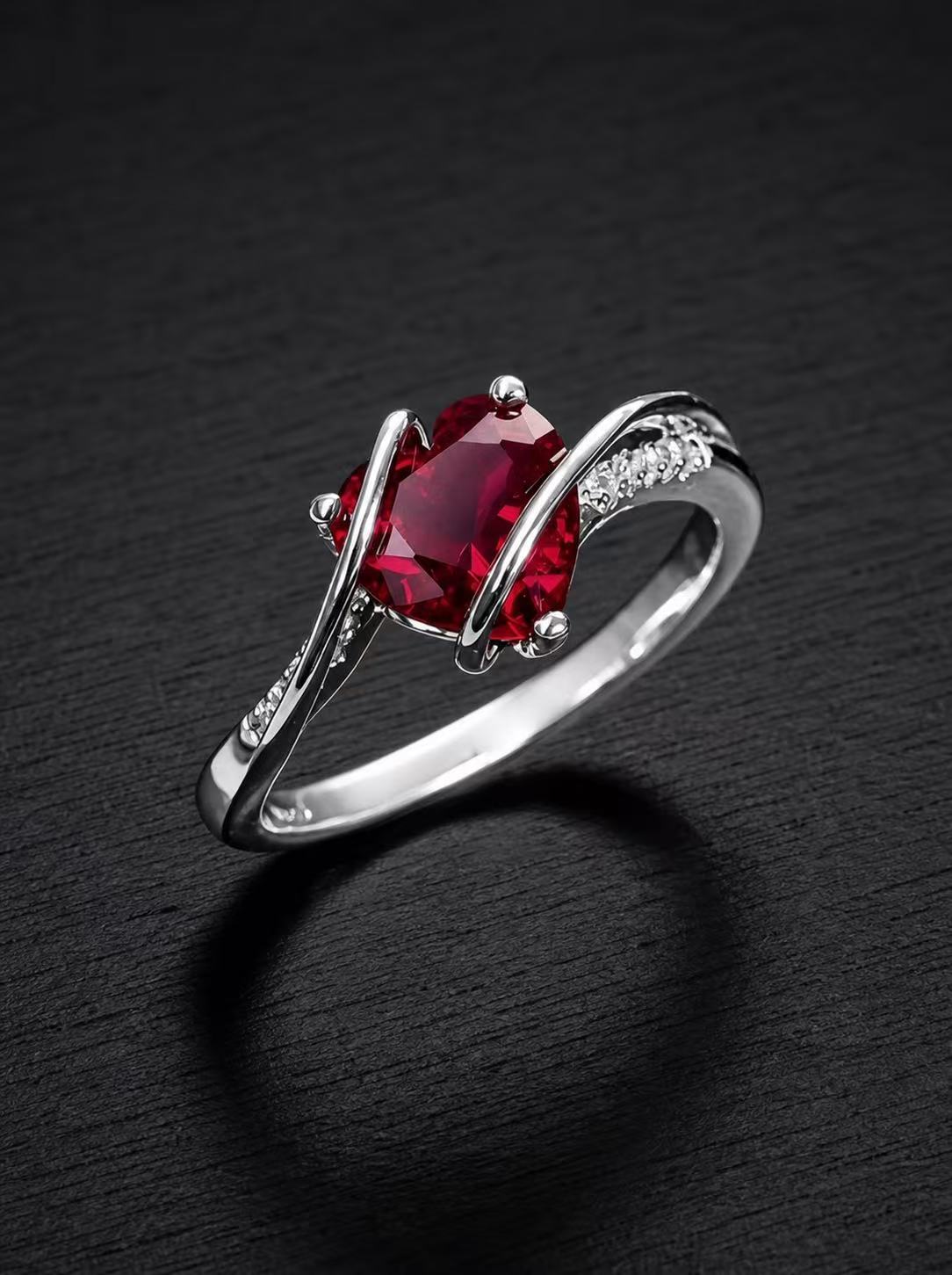 Ruby-Heart Brilliant Cut Ring-Crush on you
