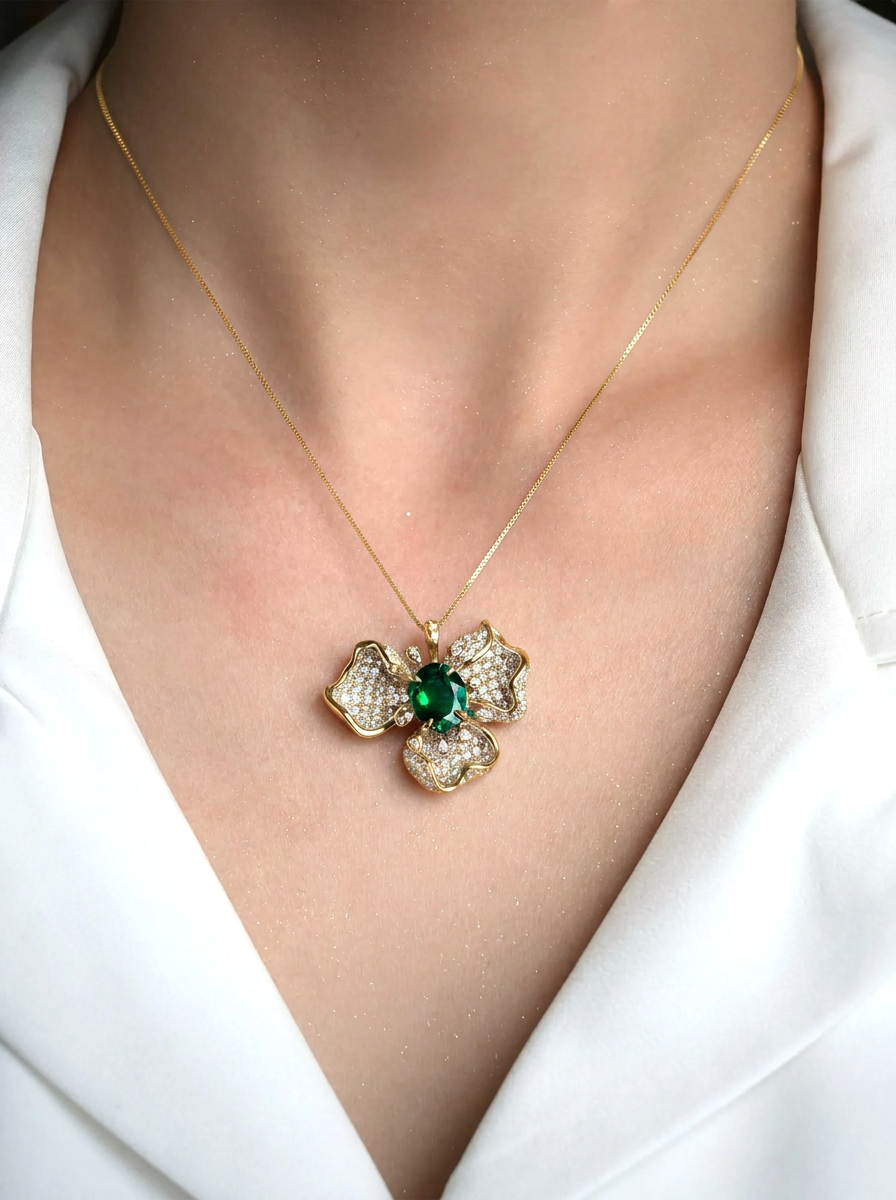 Oval Brilliant Cut Emerald Necklace - Rhyme Floral 
