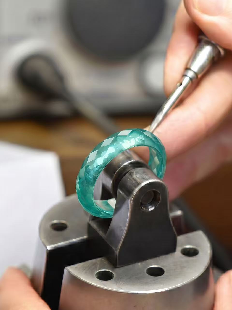 360-Degree Faceted Paraíba Ring