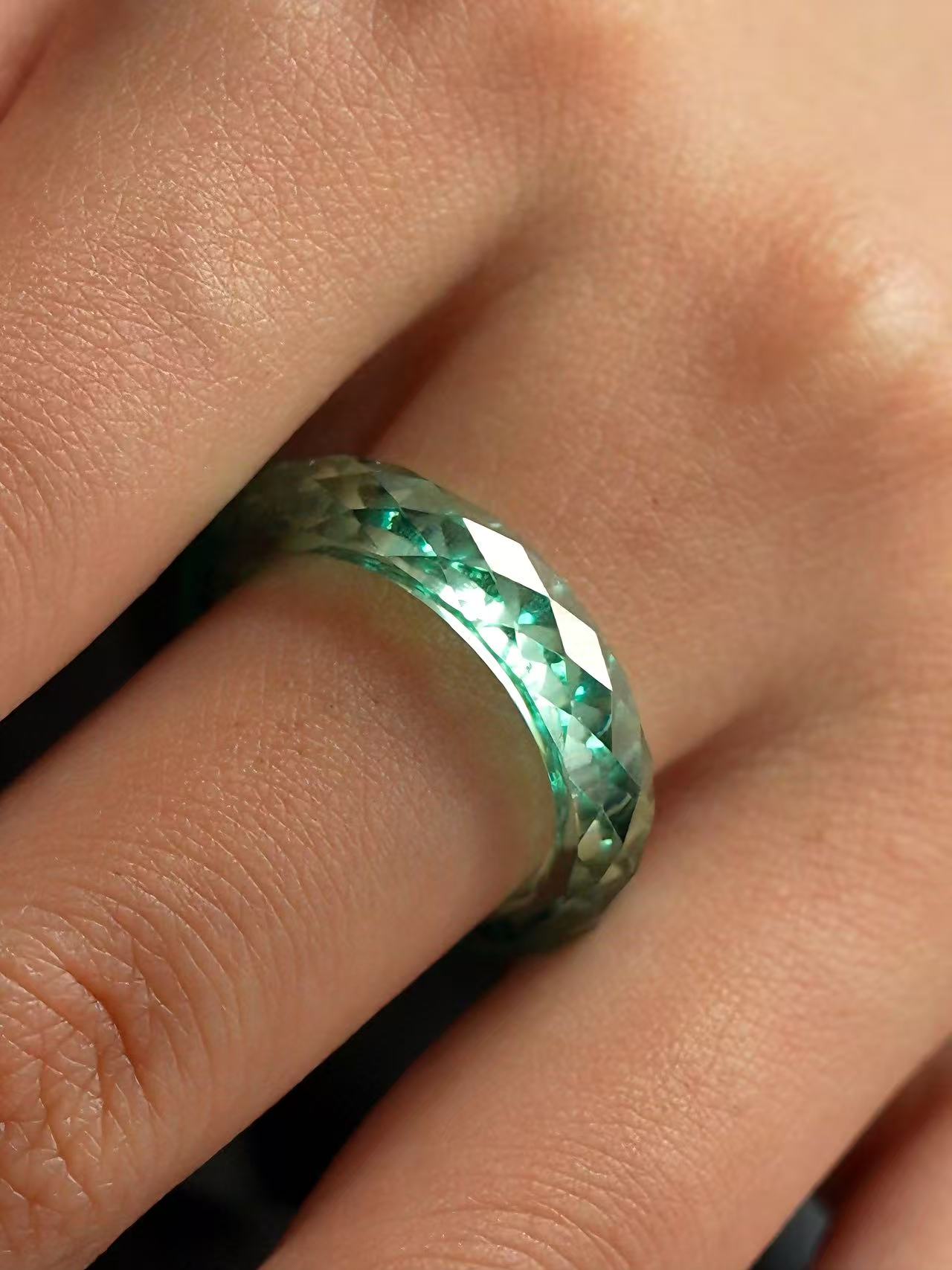 360-Degree Faceted Moissanite Ring - Lake Blue-Green