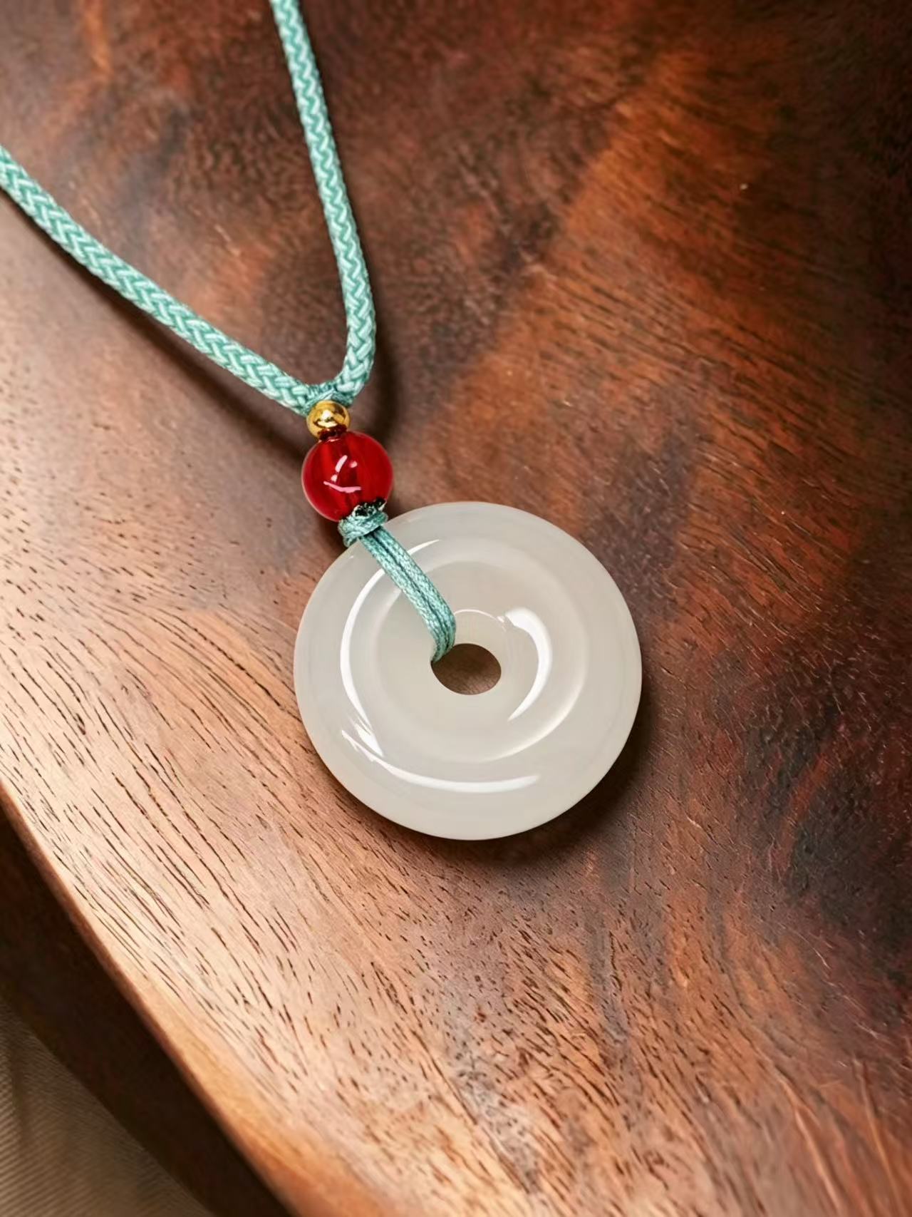 Chalcedony Necklace - Serenity Circle 