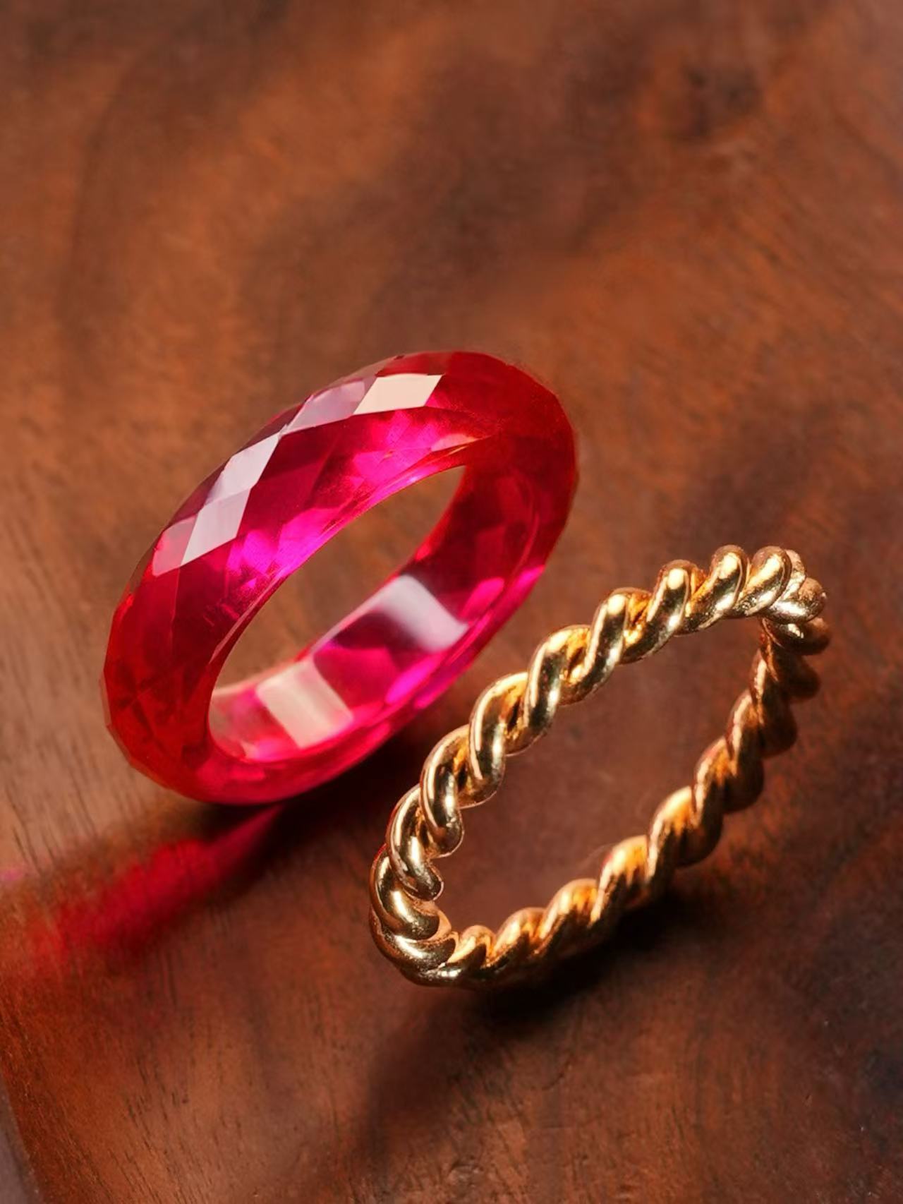 Ruby-360-Degree Faceted +Twisted Metal  GOLD Rings