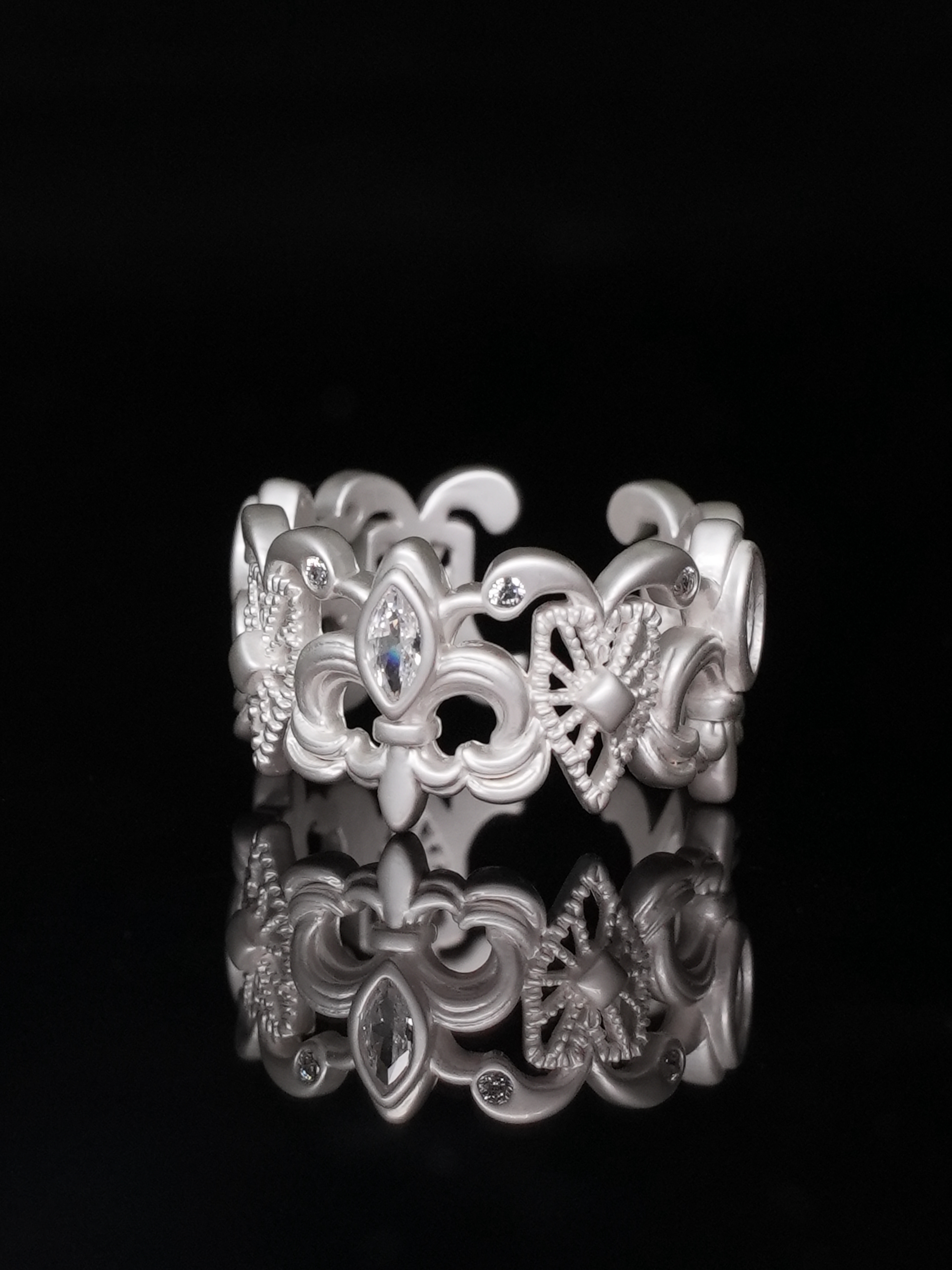Iris Crown Silver Plated Ring