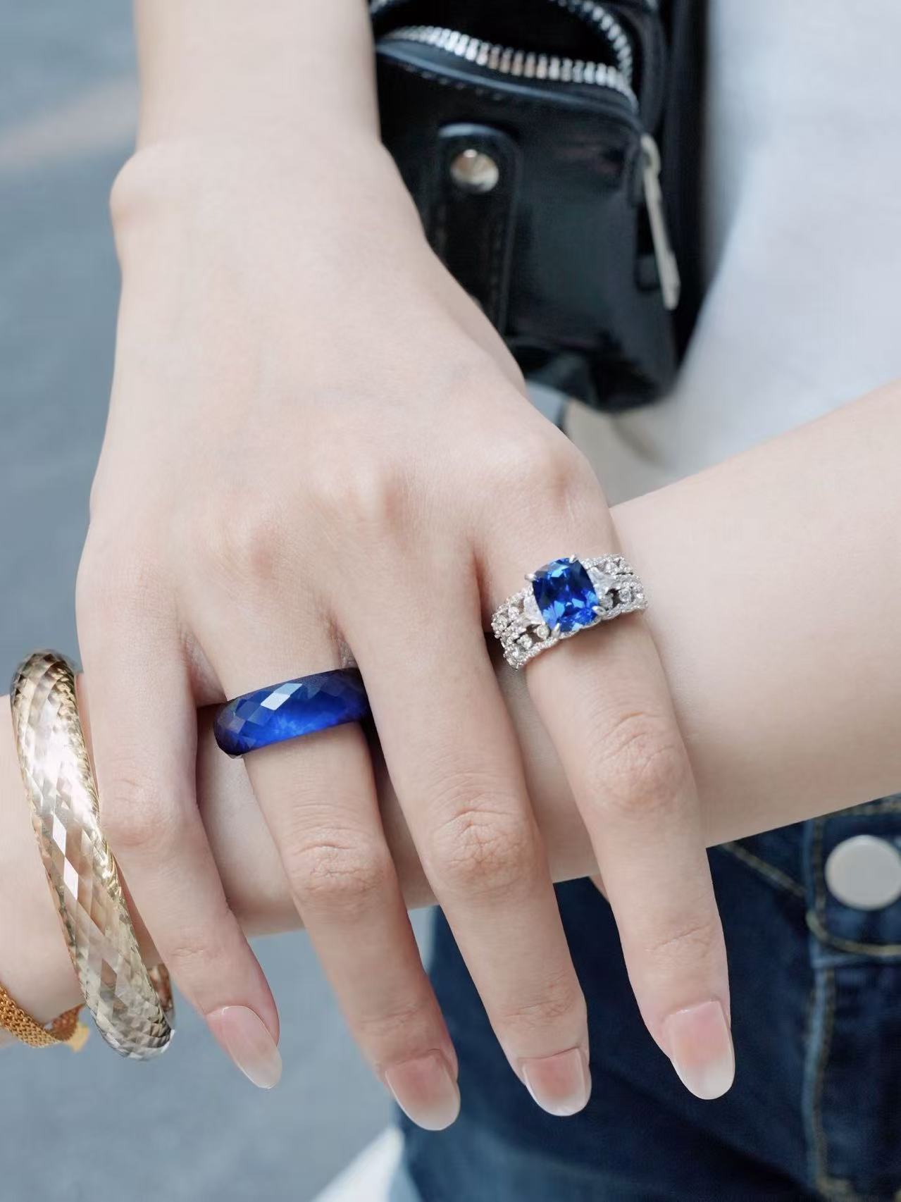 360-Degree Faceted Royal Blue Sapphire Ring - Wide-band