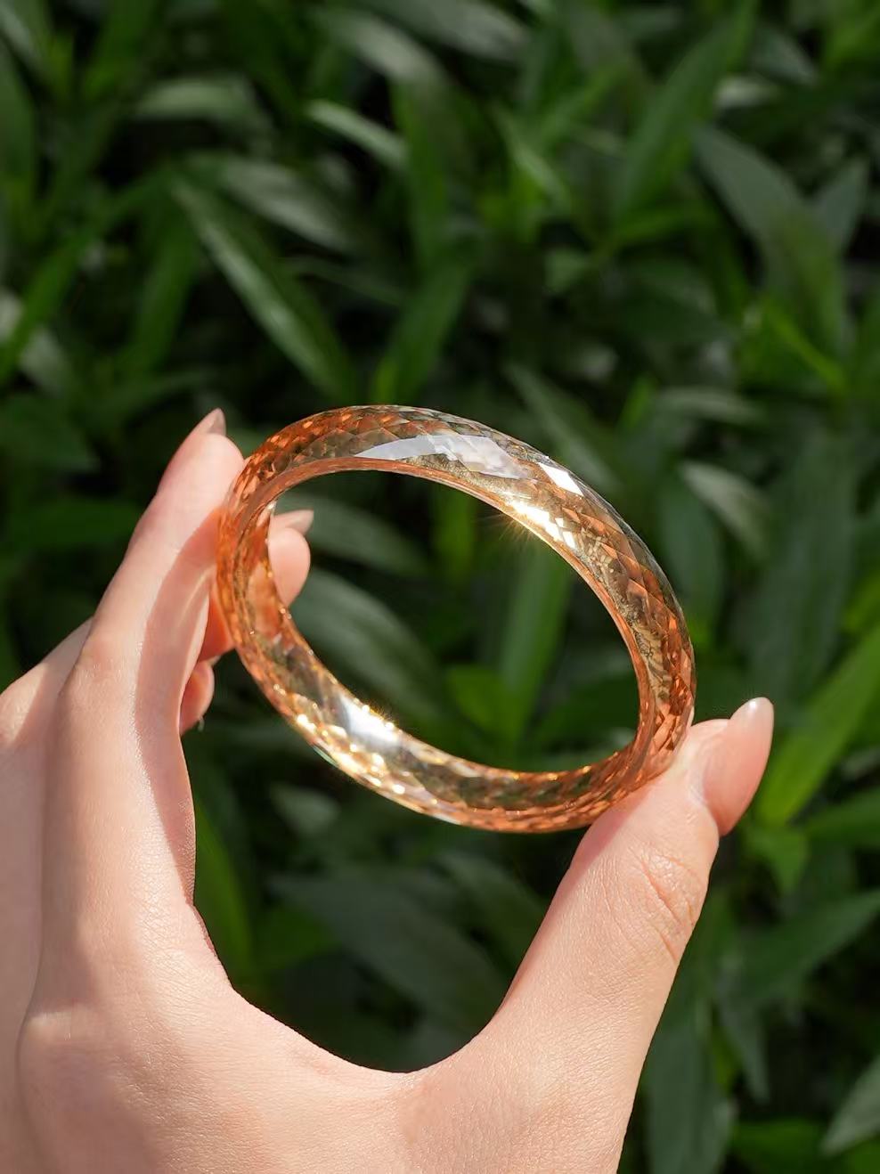 360-Degree Faceted Moissanite Bangle - Champagne Gold