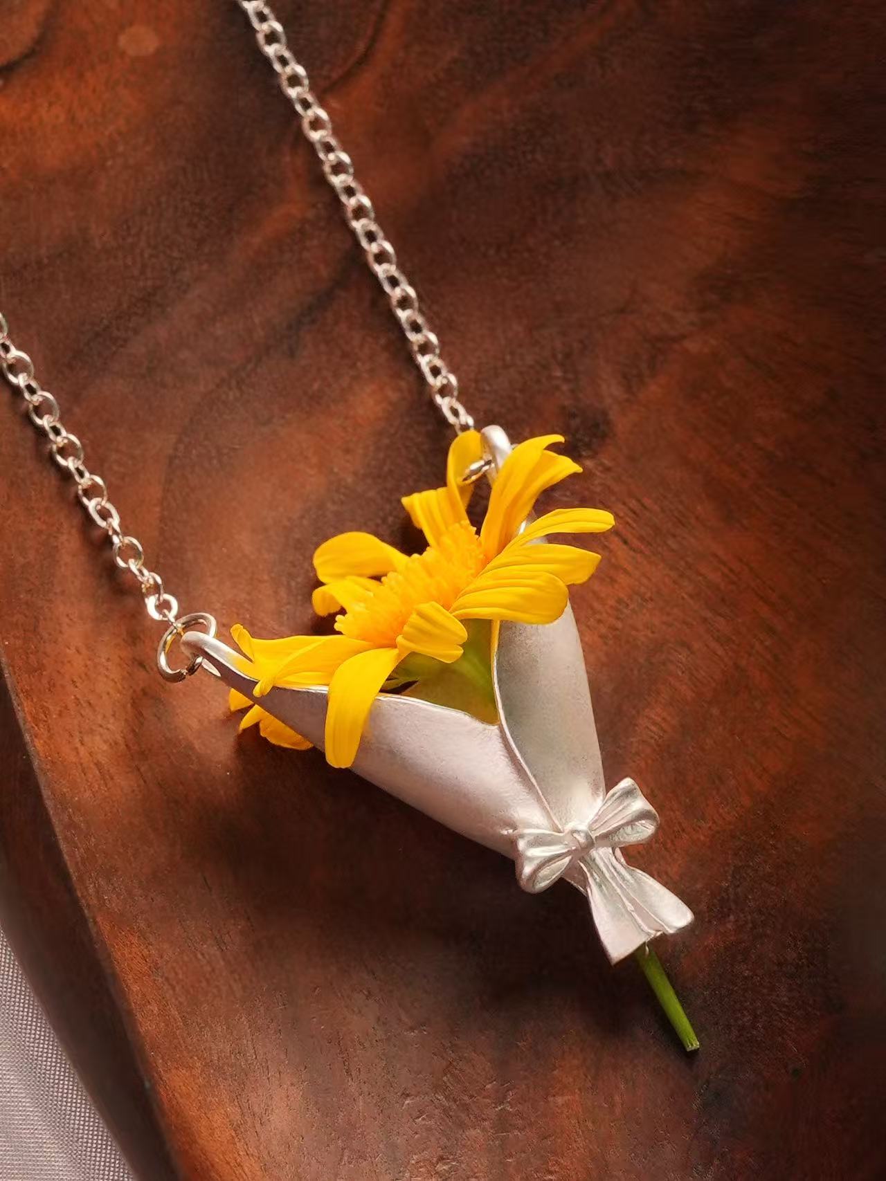 Plated Silver Necklace - Pocket Posy