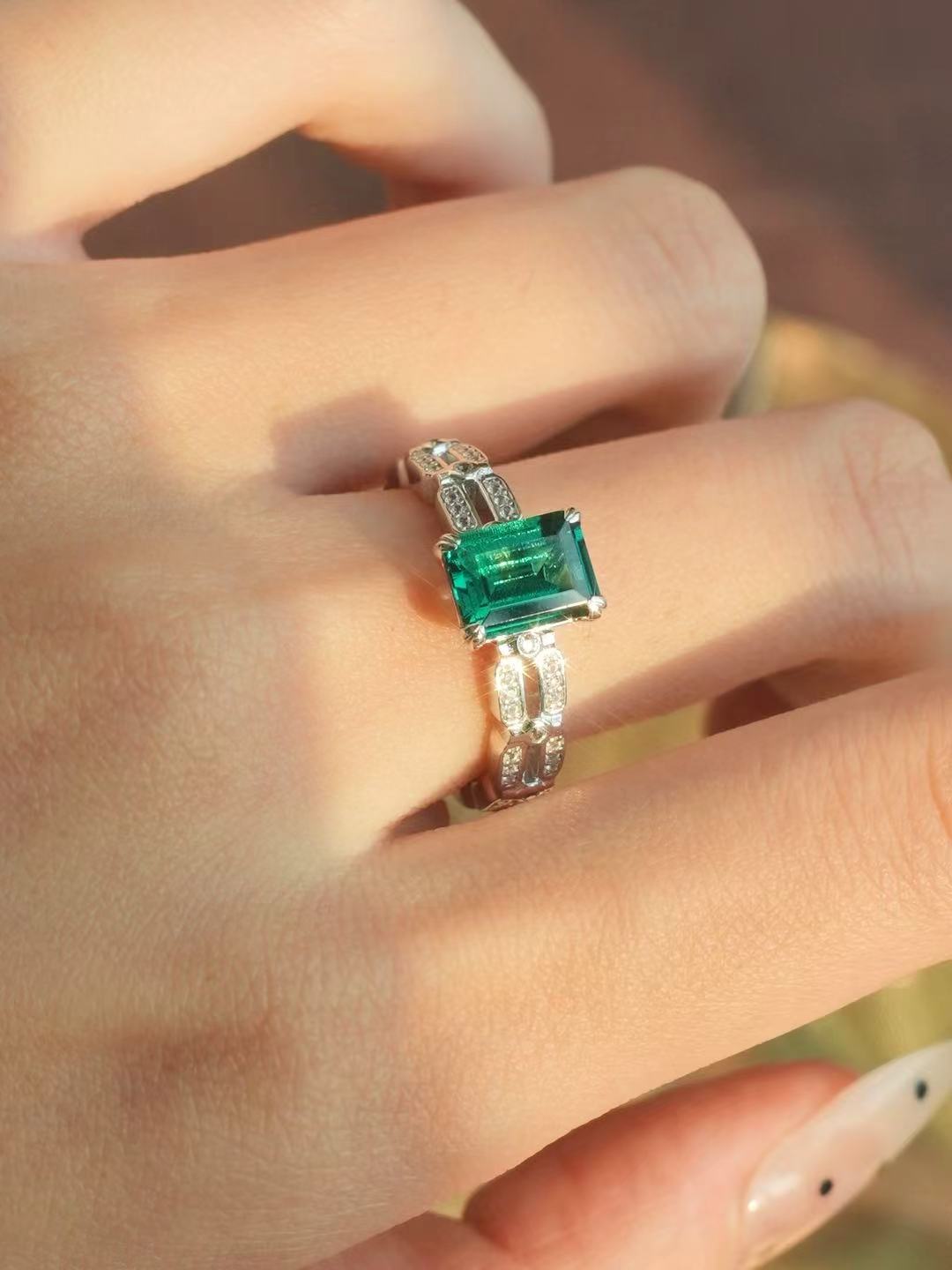 Emerald Brilliant Cut Emerald Ring - Verdant Poise