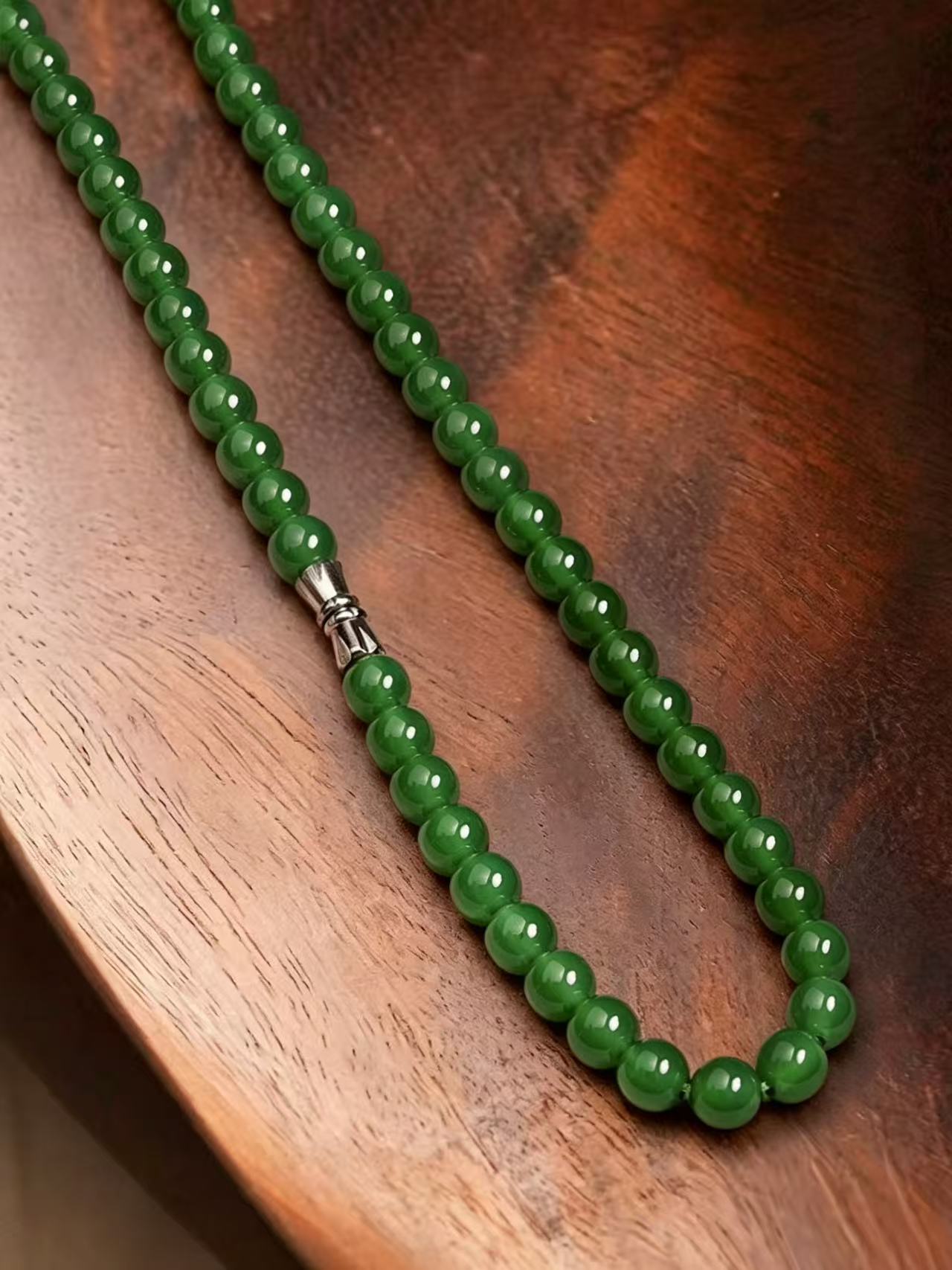 Chalcedony Necklace - Green Echo