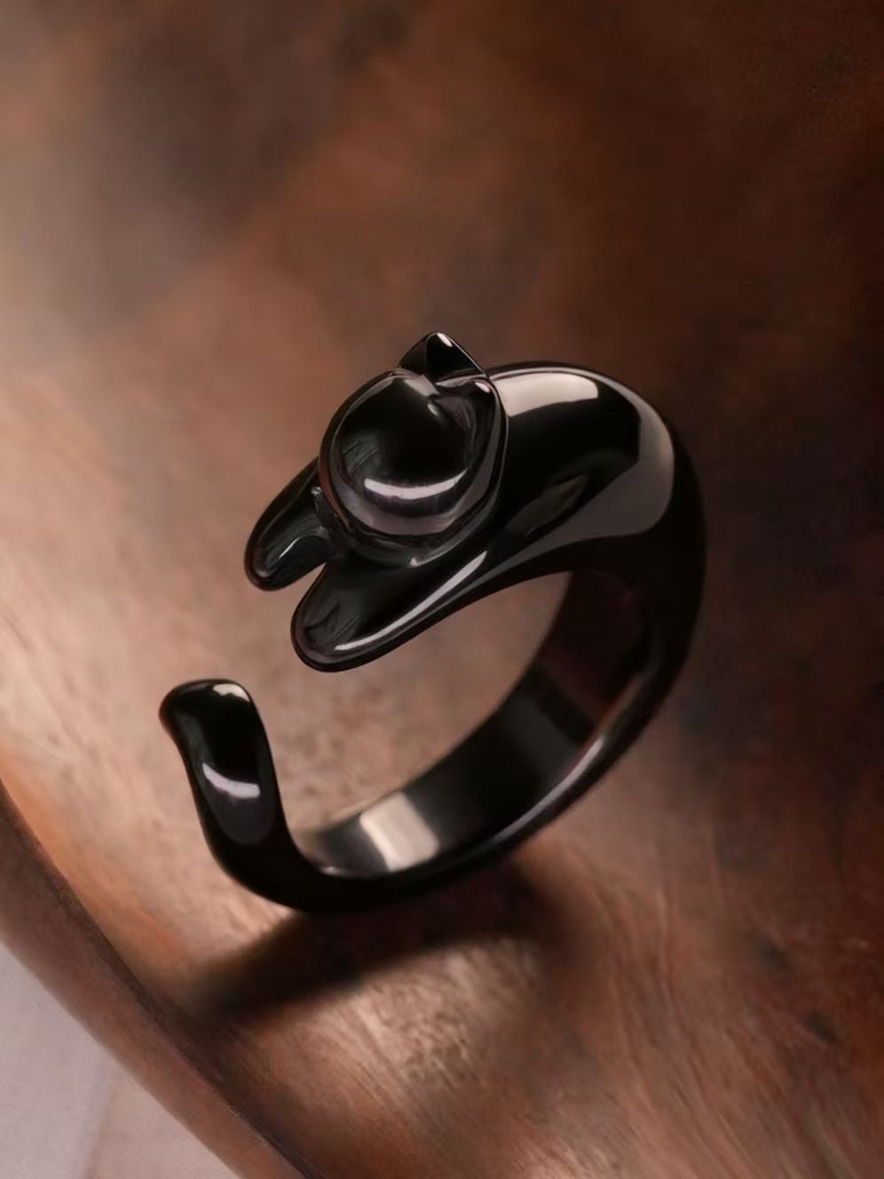Fancy Cut Black Agate Cat Ring