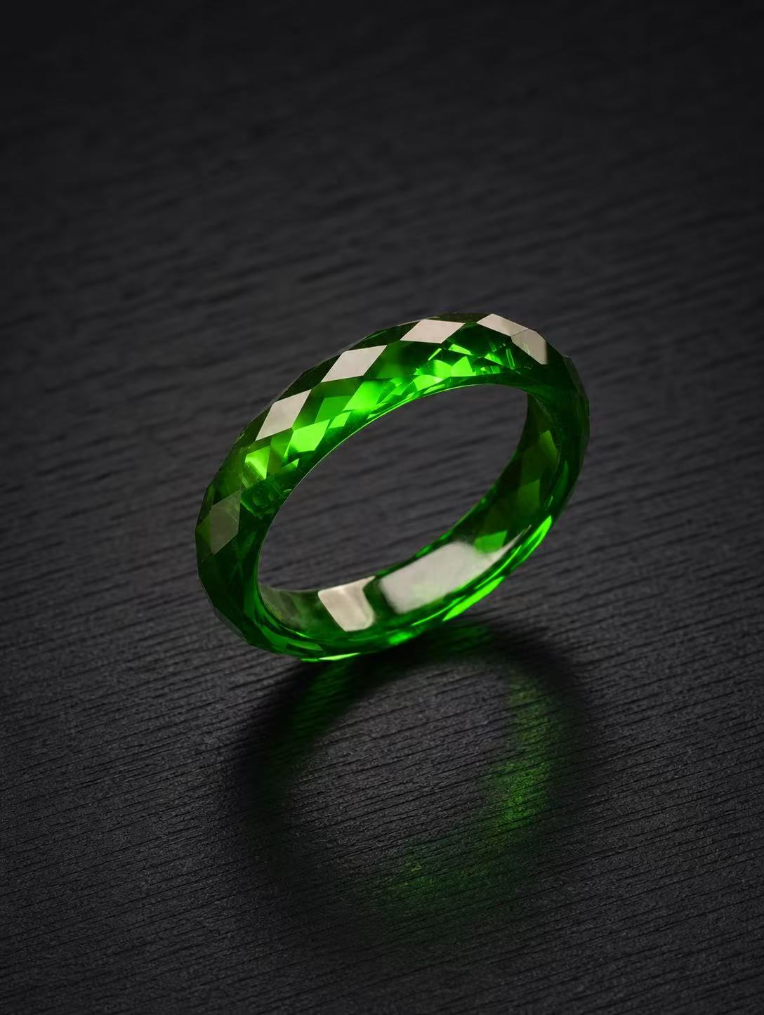 Tsavorite-360-Degree Faceted Ring