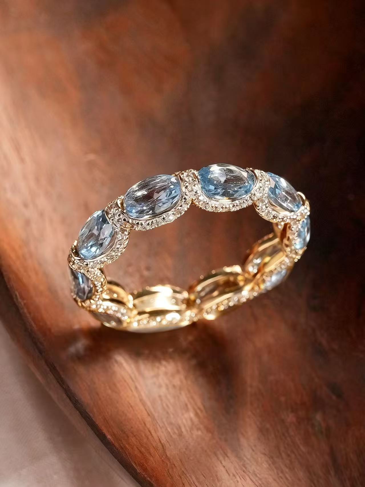 Oval Brilliant Cut Spinel Ring - Supernova Waltz
