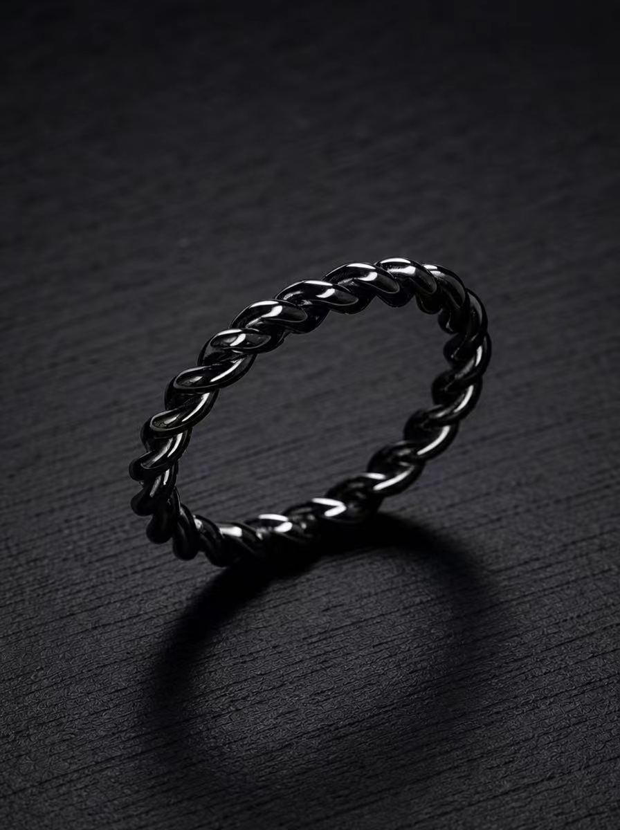 Twisted Metal Ring