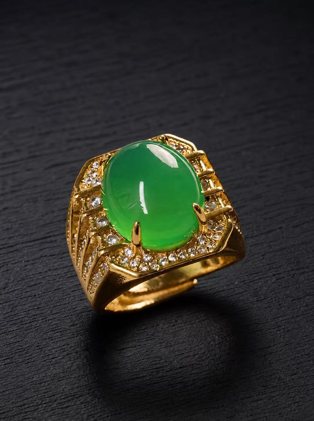 Aagte Ring-Jade Majesty