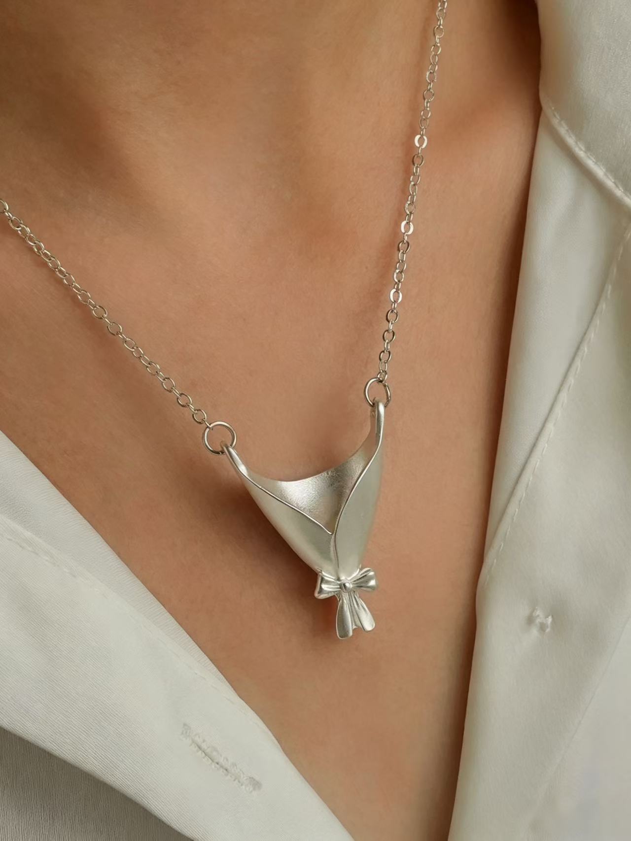 Plated Silver Necklace - Pocket Posy