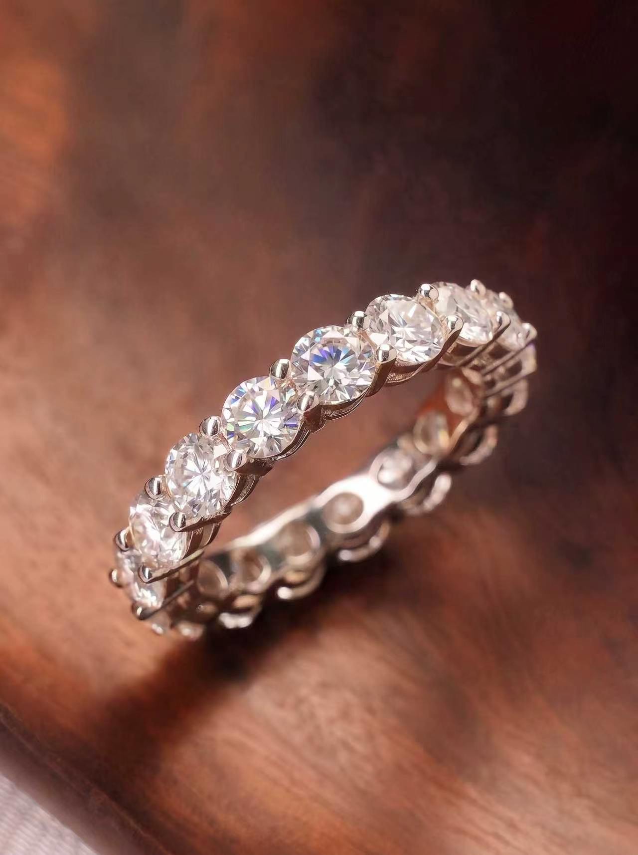 Round Brilliant Cut Moissanite Ring -  Divine Luster