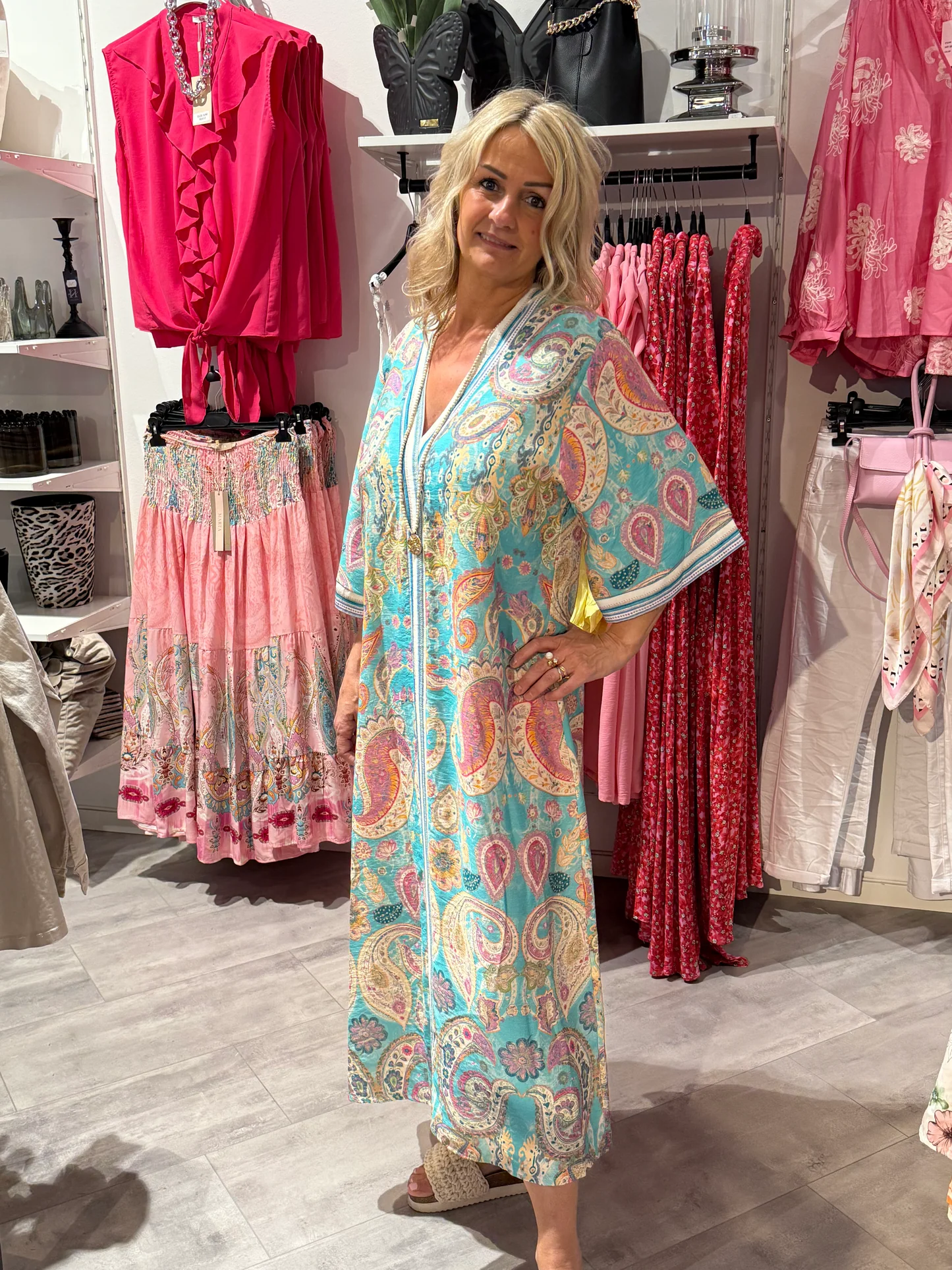 💃【Kup jeden, a drugi dostaniesz gratis】💃【S-5XL】💜 Nowa sukienka, elegancka i wygodna, dostępna w 2 kolorach