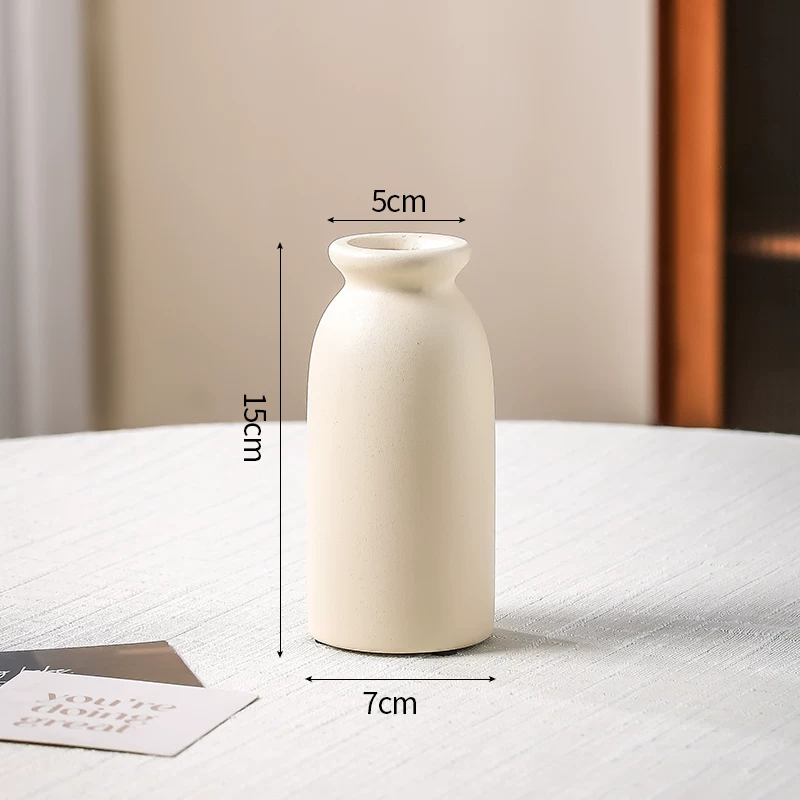 New Chinese style blue and white porcelain ceramic vase for flower arrangement, retro water-based vase for living room.