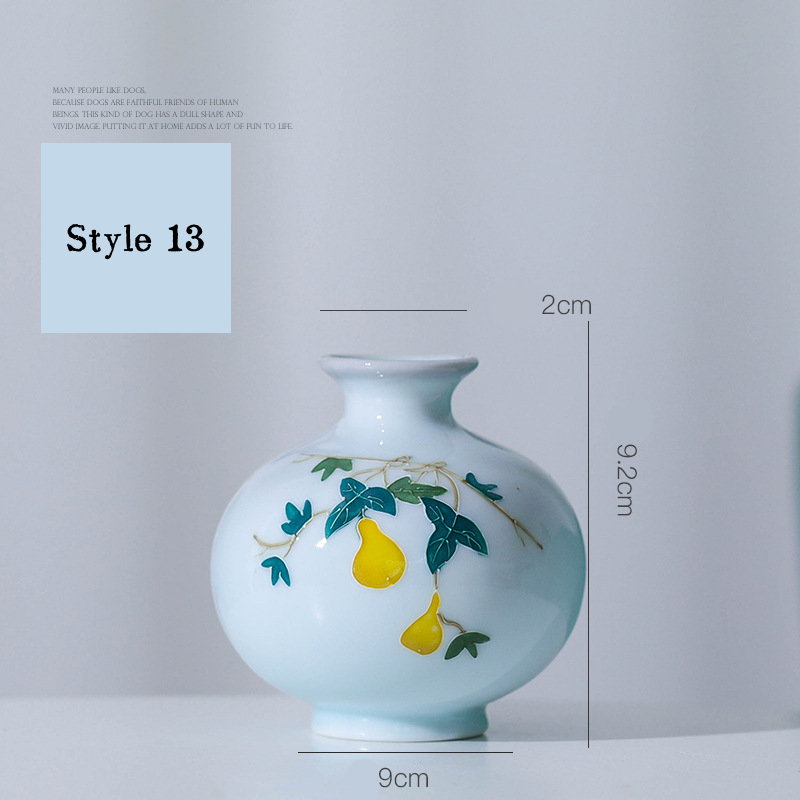 New hand-painted white porcelain mini vase, creative ceramic vase, white porcelain flower vase, mini porcelain ornament.