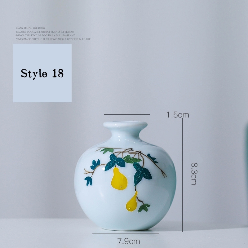 New hand-painted white porcelain mini vase, creative ceramic vase, white porcelain flower vase, mini porcelain ornament.