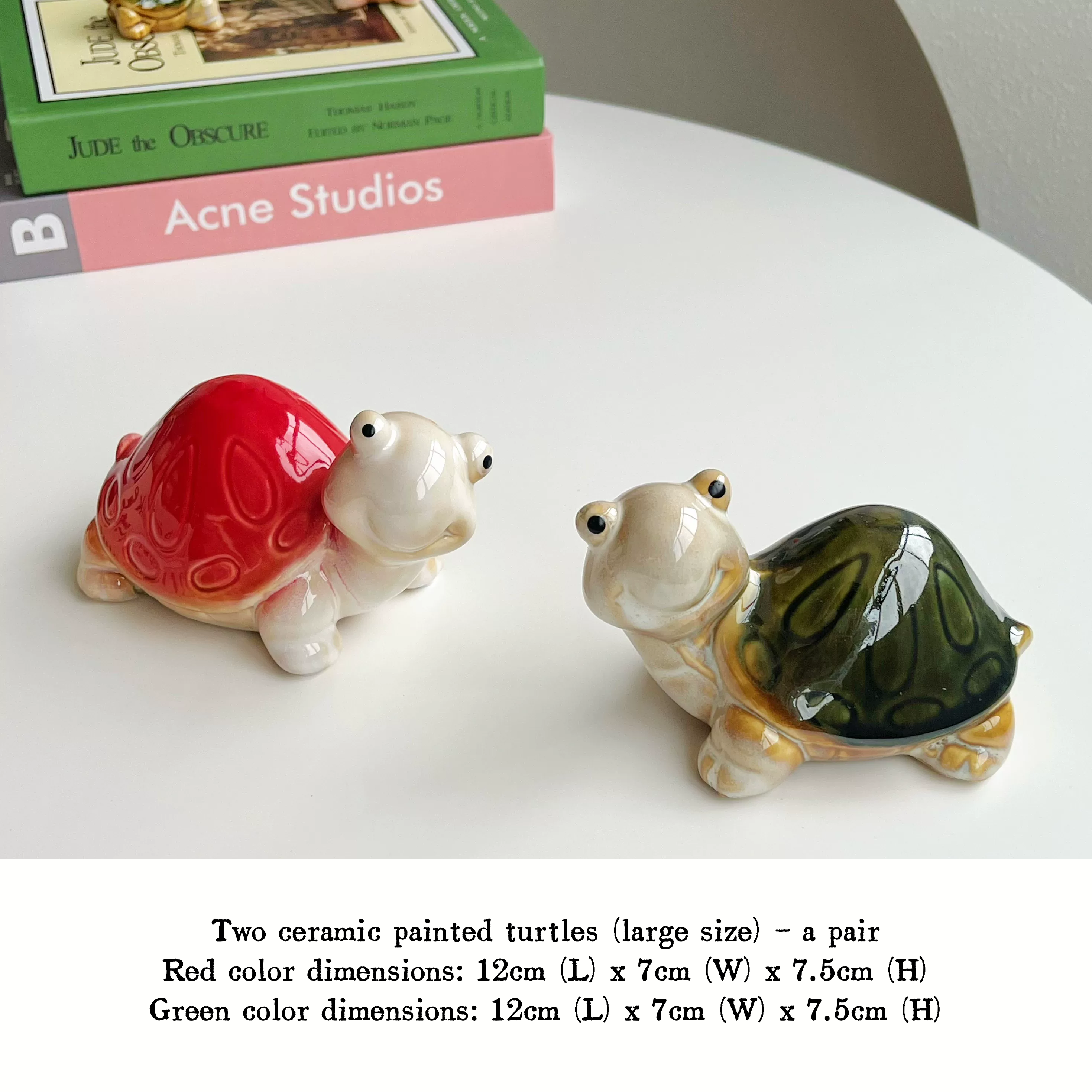 Jingdezhen creative ceramic ornaments, decorative tabletops, simple, niche, cute porcelain, high-end small decorations for living rooms and bedrooms.