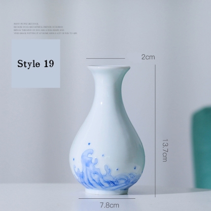 New hand-painted white porcelain mini vase, creative ceramic vase, white porcelain flower vase, mini porcelain ornament.
