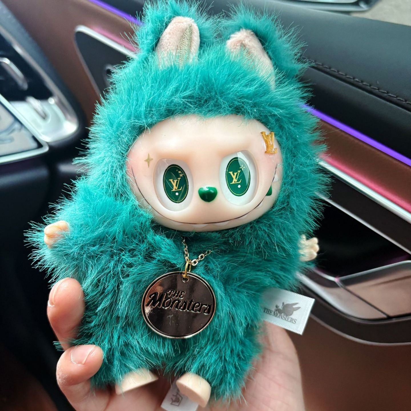V limited edition labubu modified doll bubble martella bubu little leader green pendant vinyl plush doll