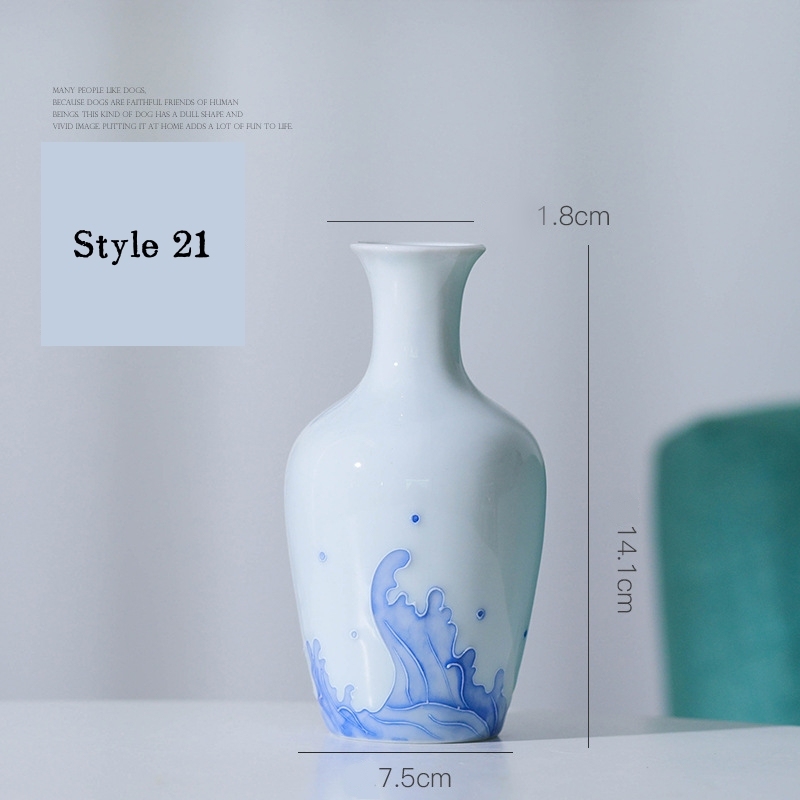 New hand-painted white porcelain mini vase, creative ceramic vase, white porcelain flower vase, mini porcelain ornament.