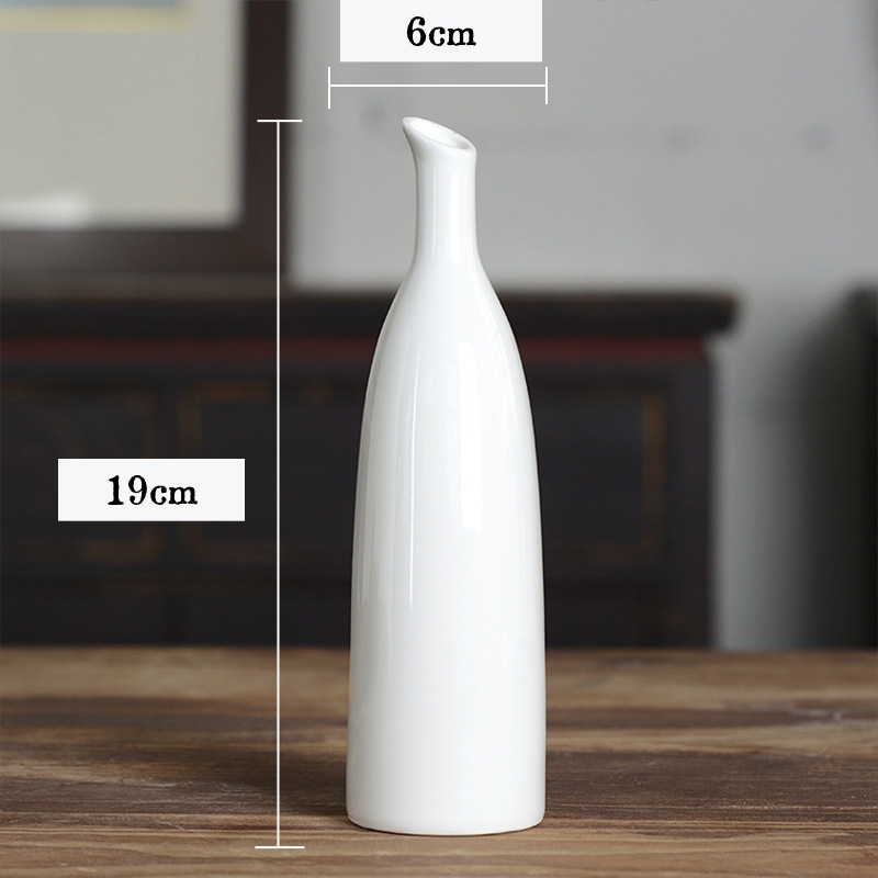 White Creative Home & Hotel Decor Ceramic Vase Ornament Modern Minimalist Dried Flower Arranger