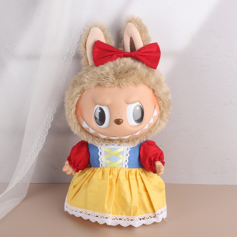 POPMART LABUBU vinyl doll plush LABUBU ornaments trendy toy doll gift baby clothes
