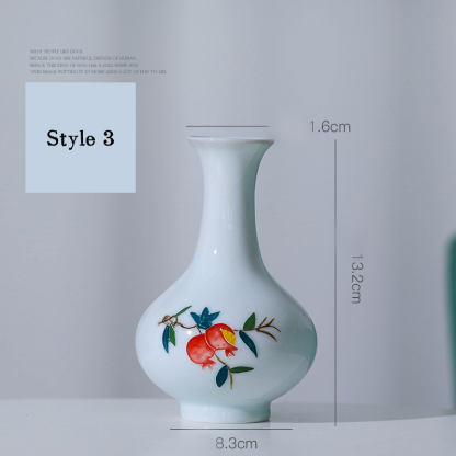 New hand-painted white porcelain mini vase, creative ceramic vase, white porcelain flower vase, mini porcelain ornament.