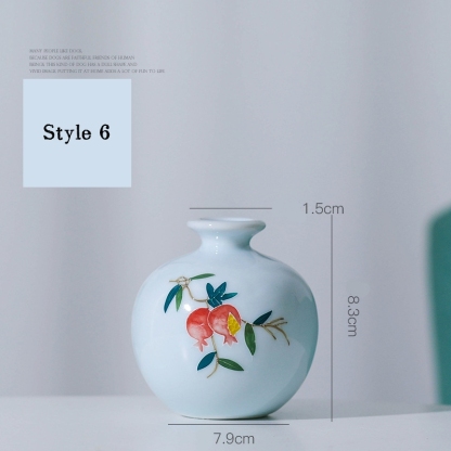 New hand-painted white porcelain mini vase, creative ceramic vase, white porcelain flower vase, mini porcelain ornament.