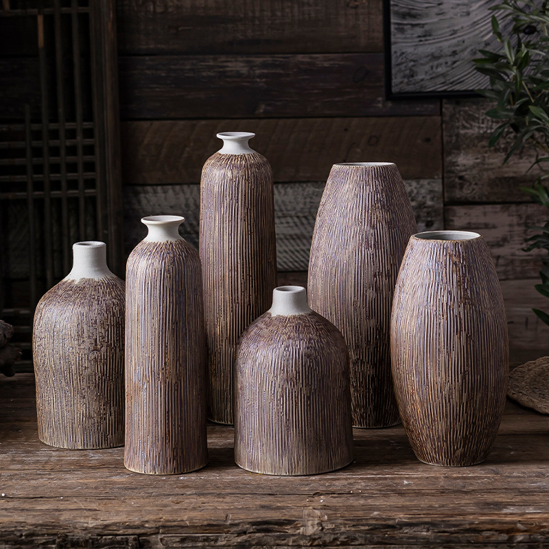 Jingdezhen Retro Desktop Ceramic Vases, Flower Pots, and Dried Flower Ornaments